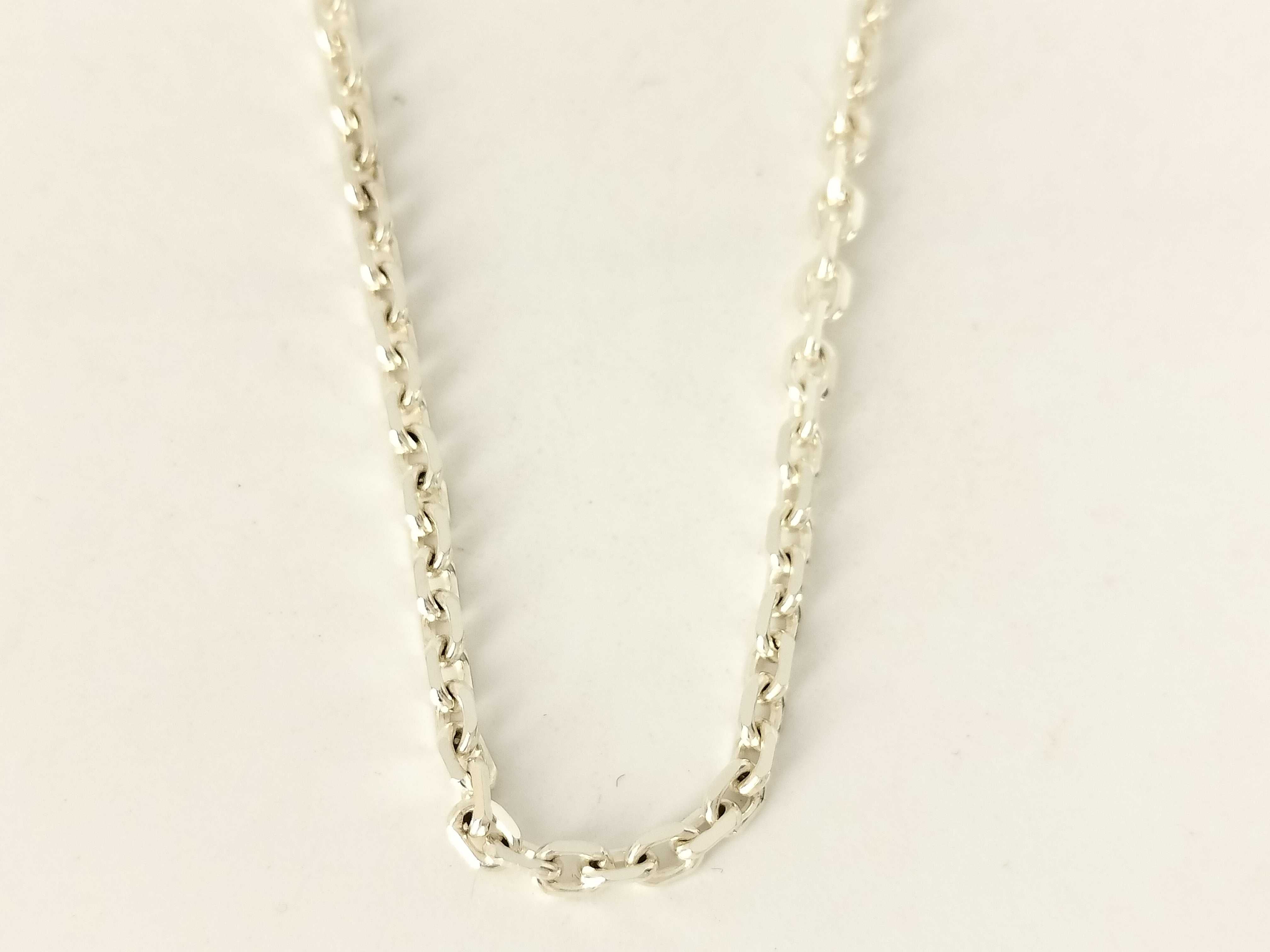 necklace — view 2