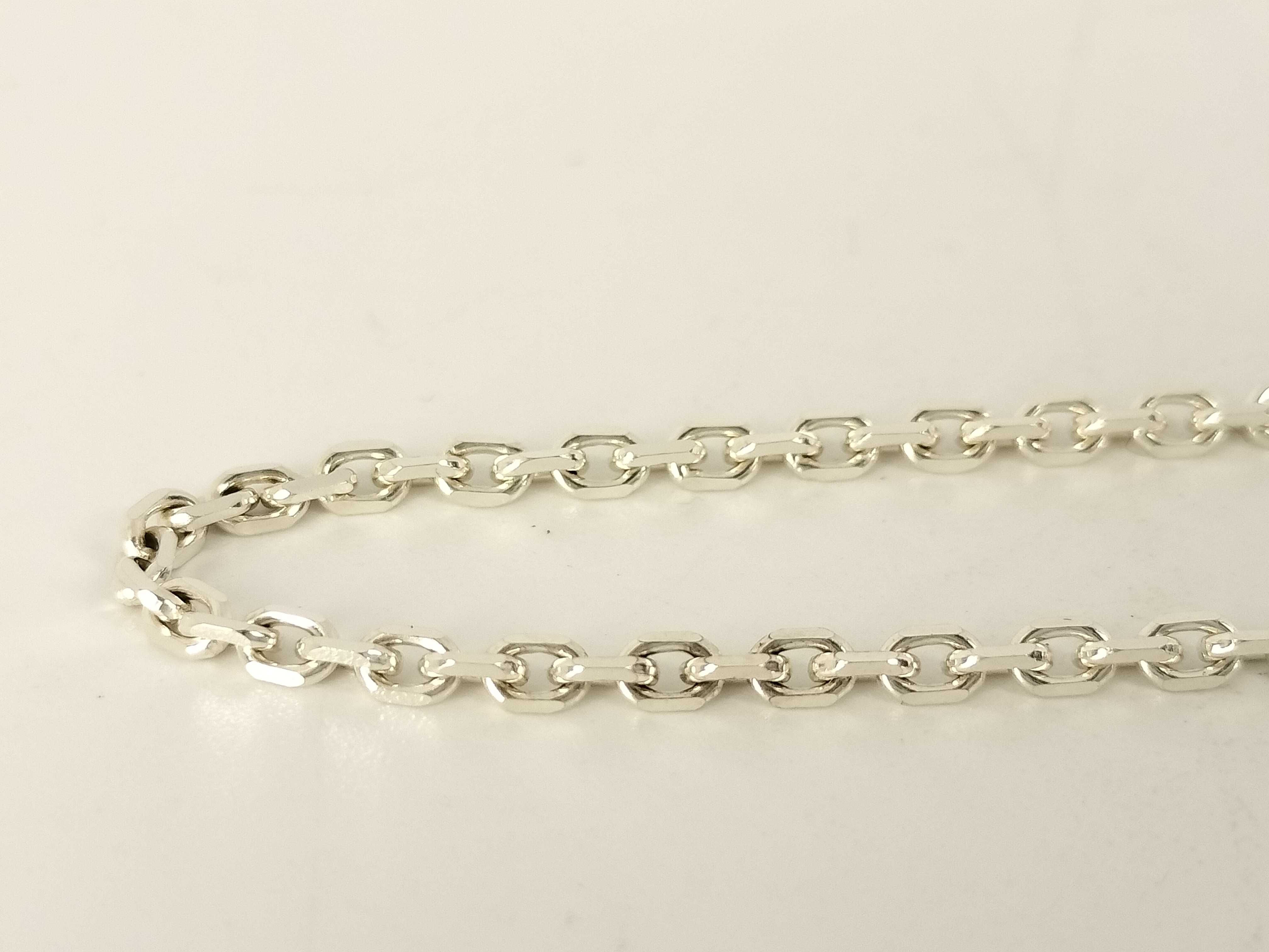 necklace — view 3