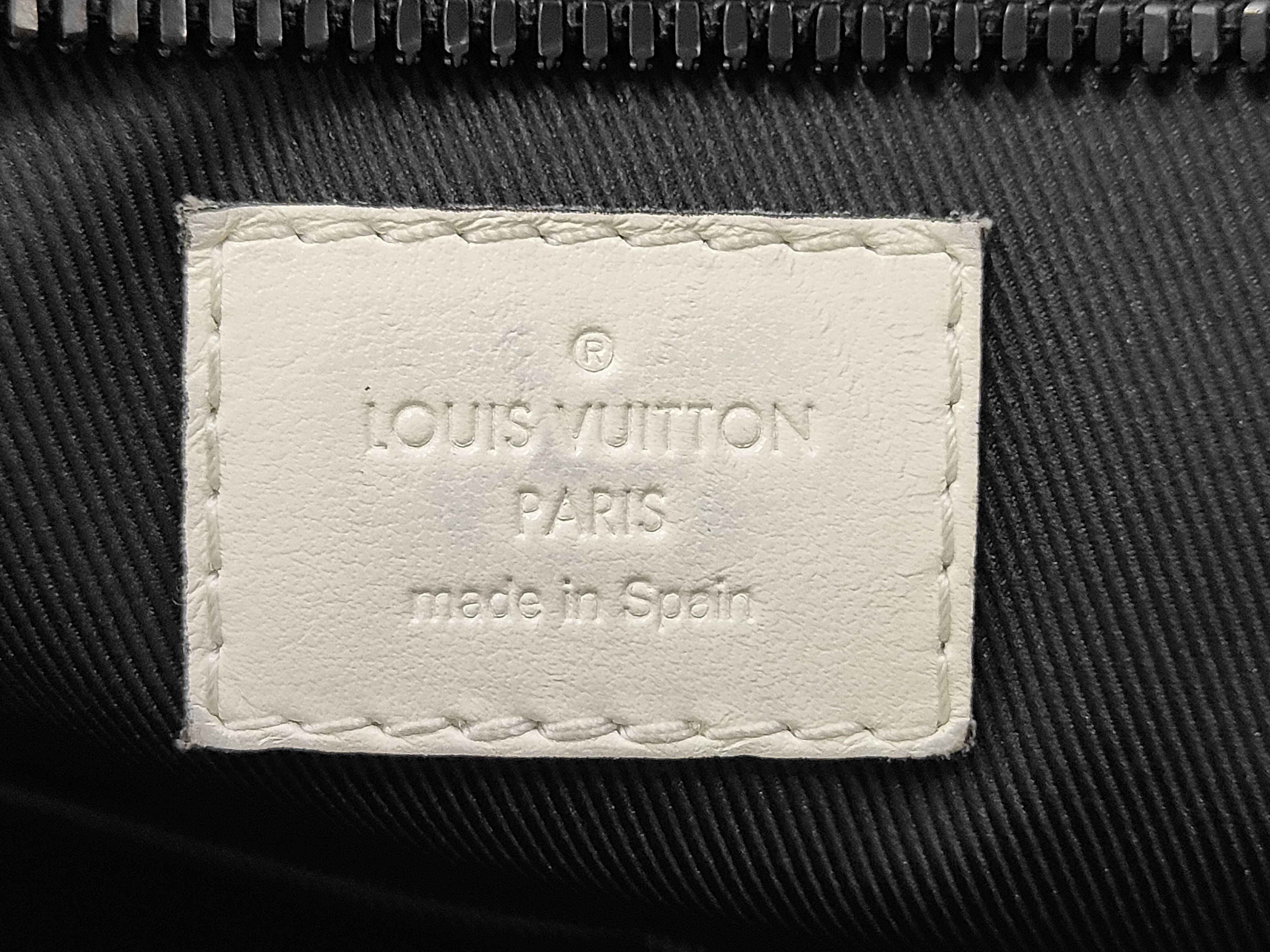 Taurillon Christopher Tote Bag M58477 Tote Bag — view 10