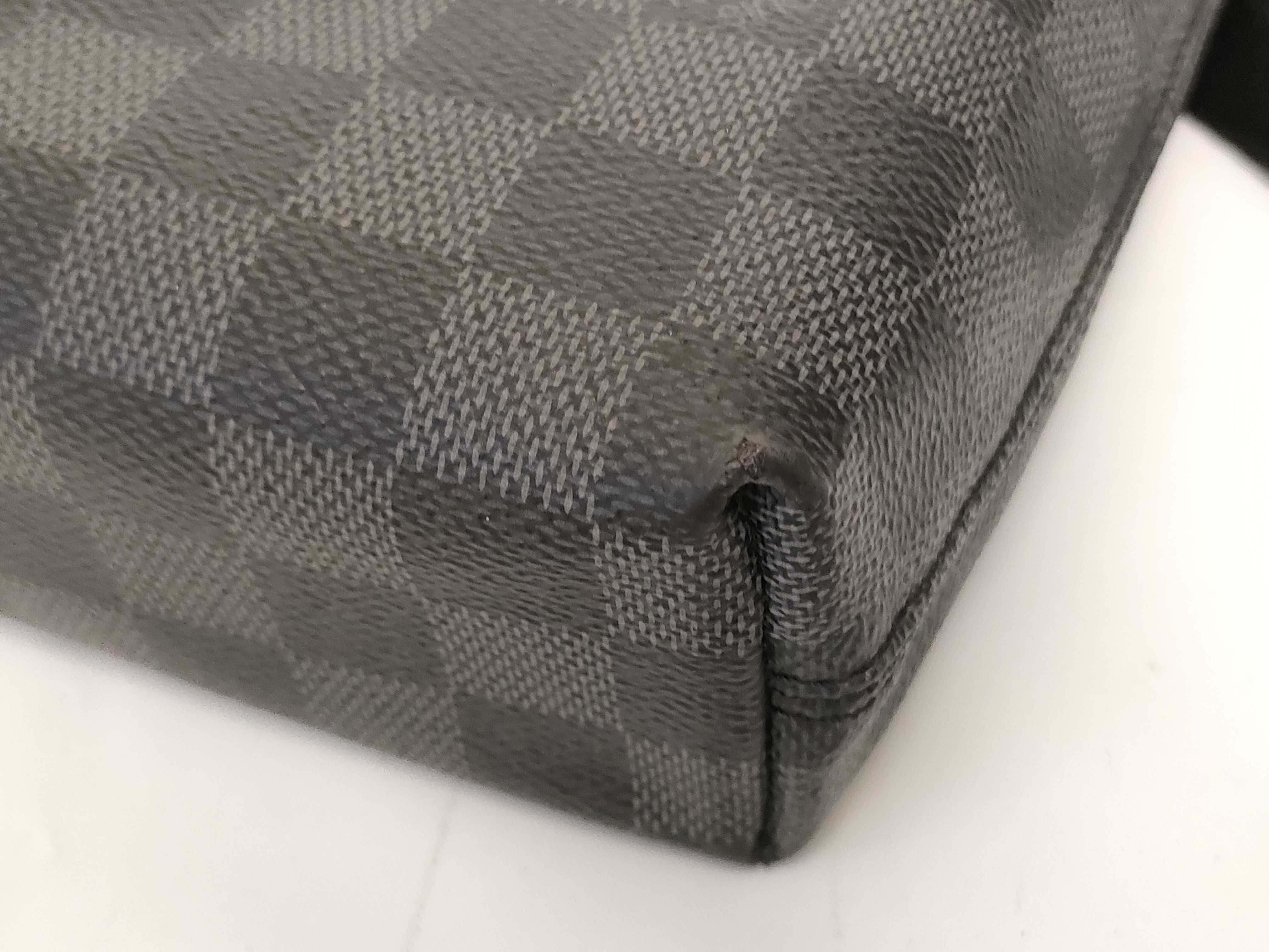 Damier Graphite Louis Vuitton Damier Graphite Jour Business Bag Shoulder Bag Serial Business Bag — view 4