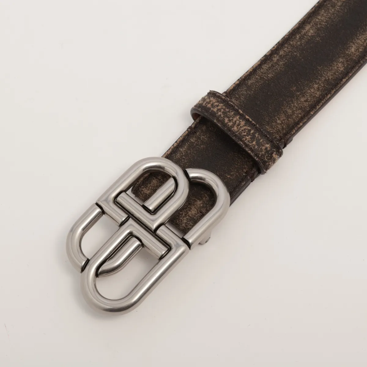 570370 Belt, size 95, Leather, Black. Shows signs of wear: — view 2
