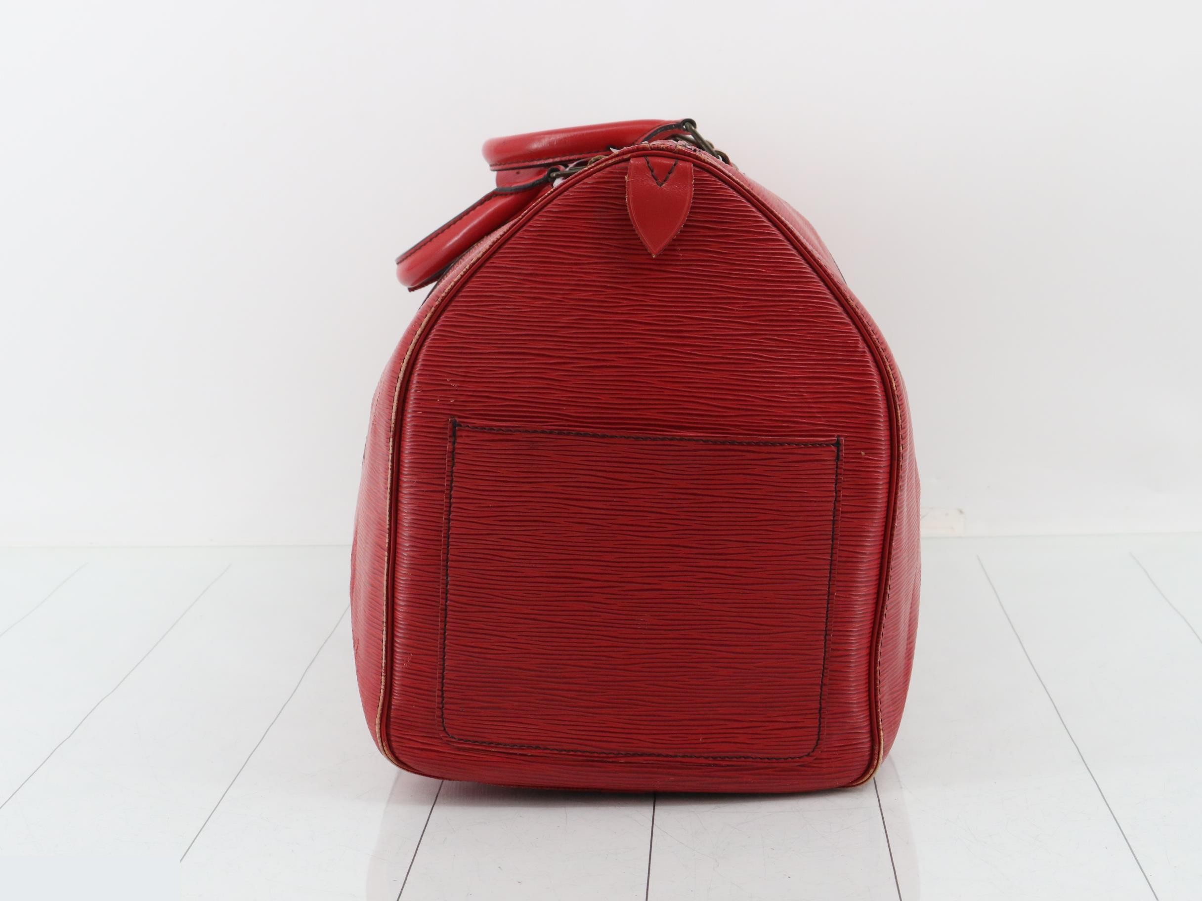 Epi Keepall 50 Boston Bag, Castilian Red — view 3