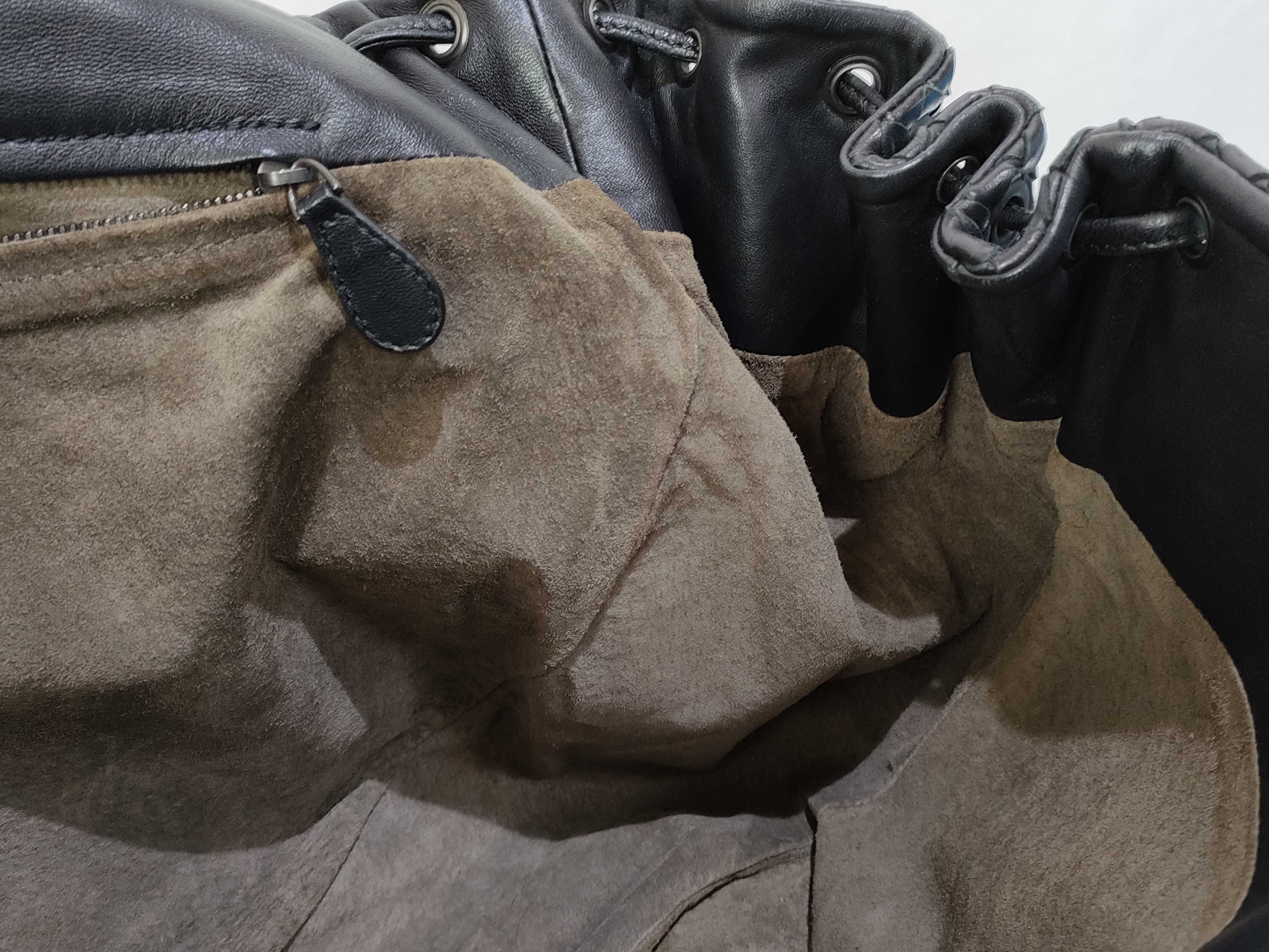 PH- Nappa Intrecciato Messenger Bag Black Leather Shoulder Bag — view 11