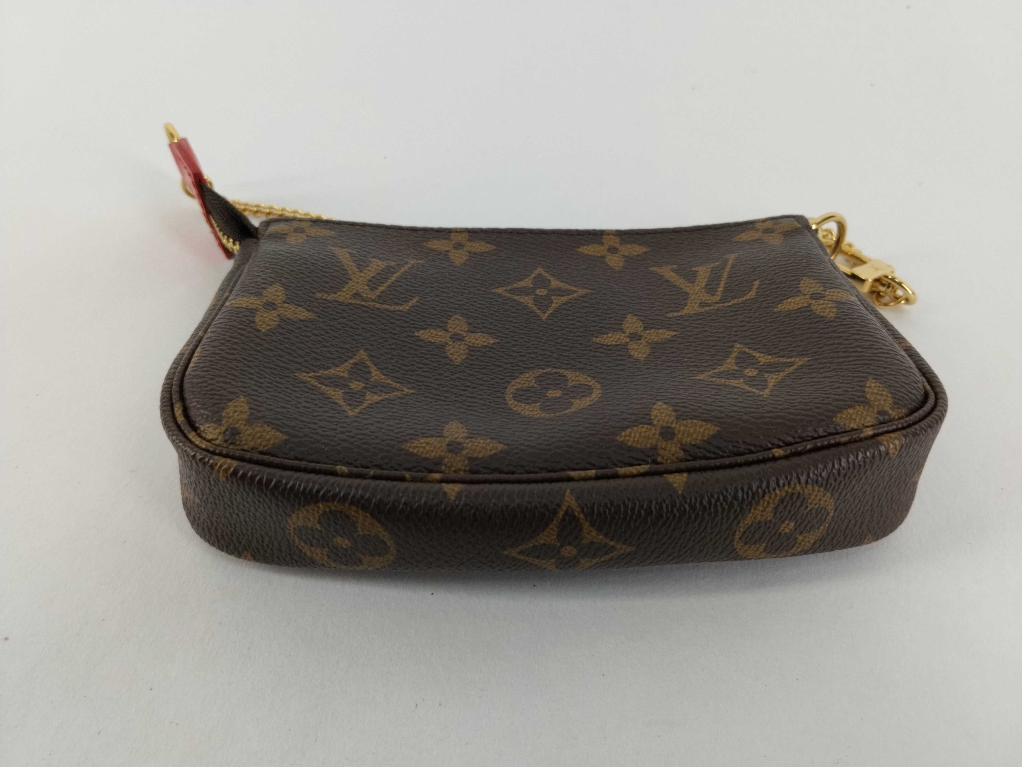 Monogram Louis Vuitton Monogram Mini Pouch — view 8