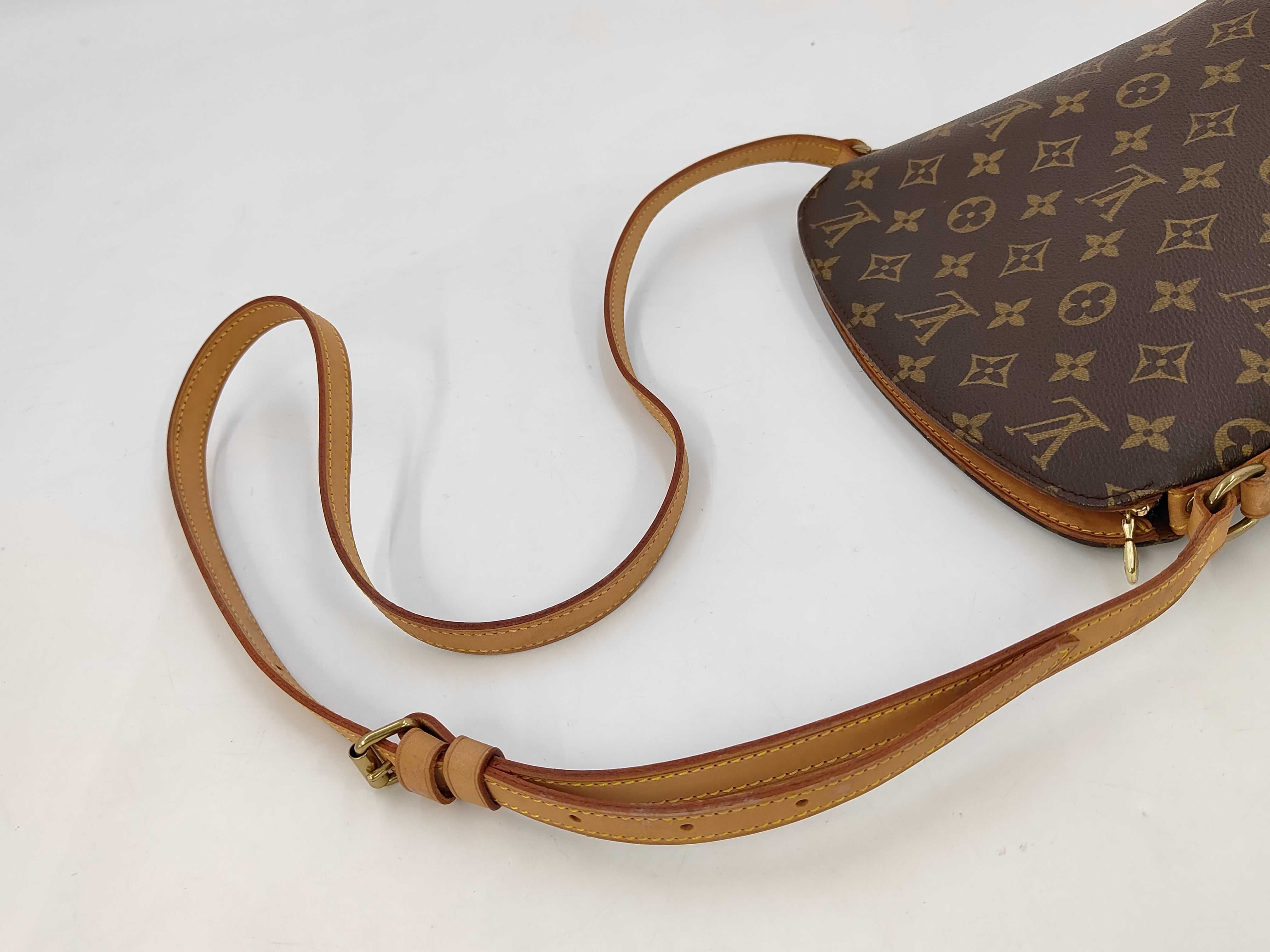Monogram — view 3