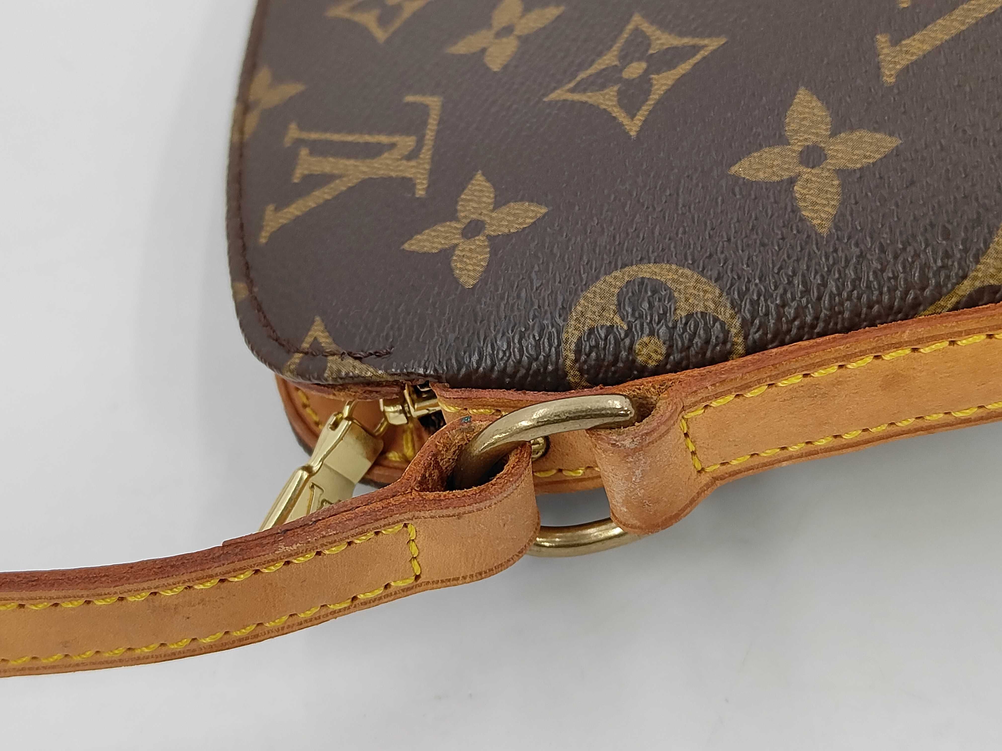 Monogram — view 5