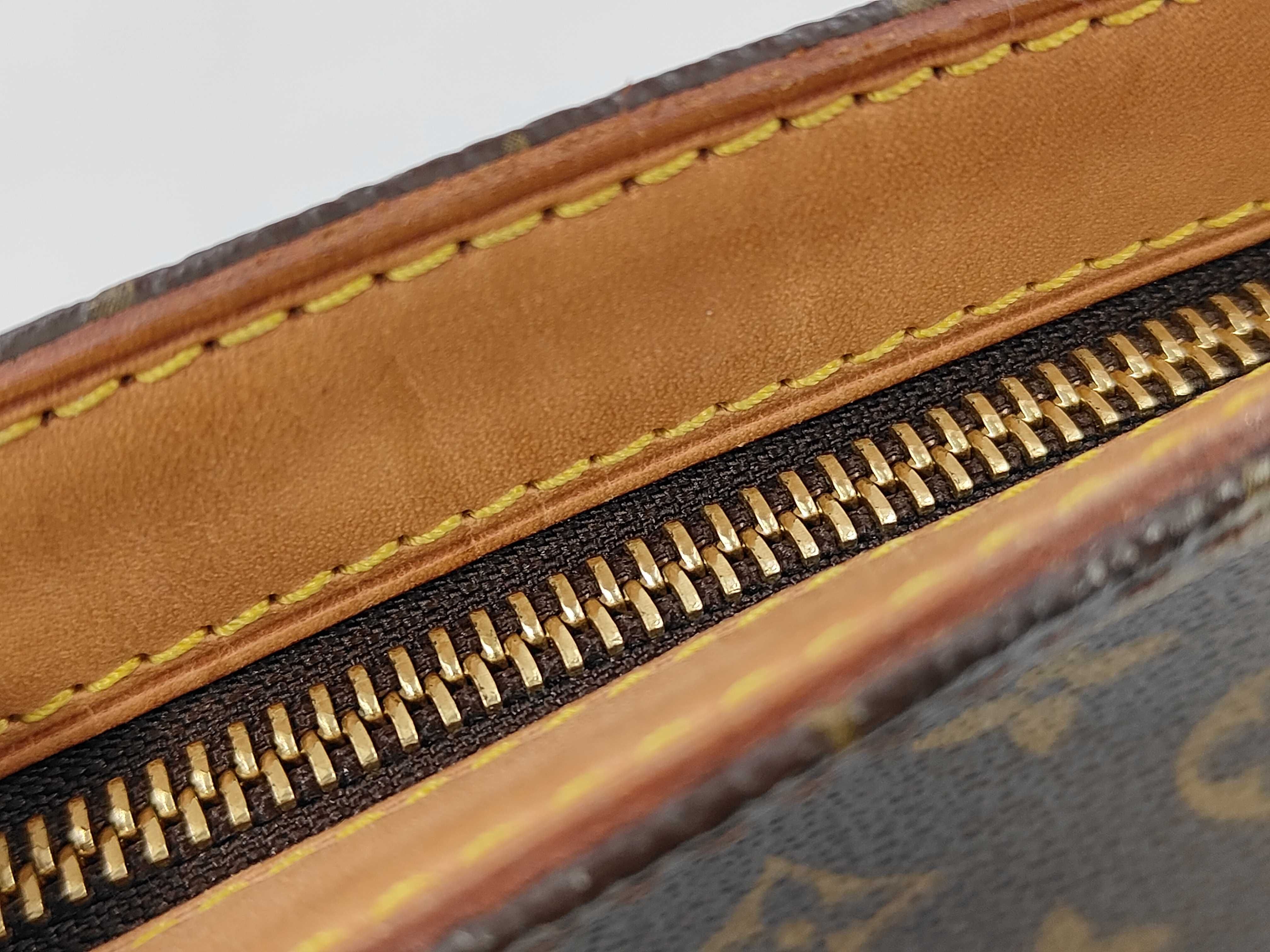 Monogram — view 8