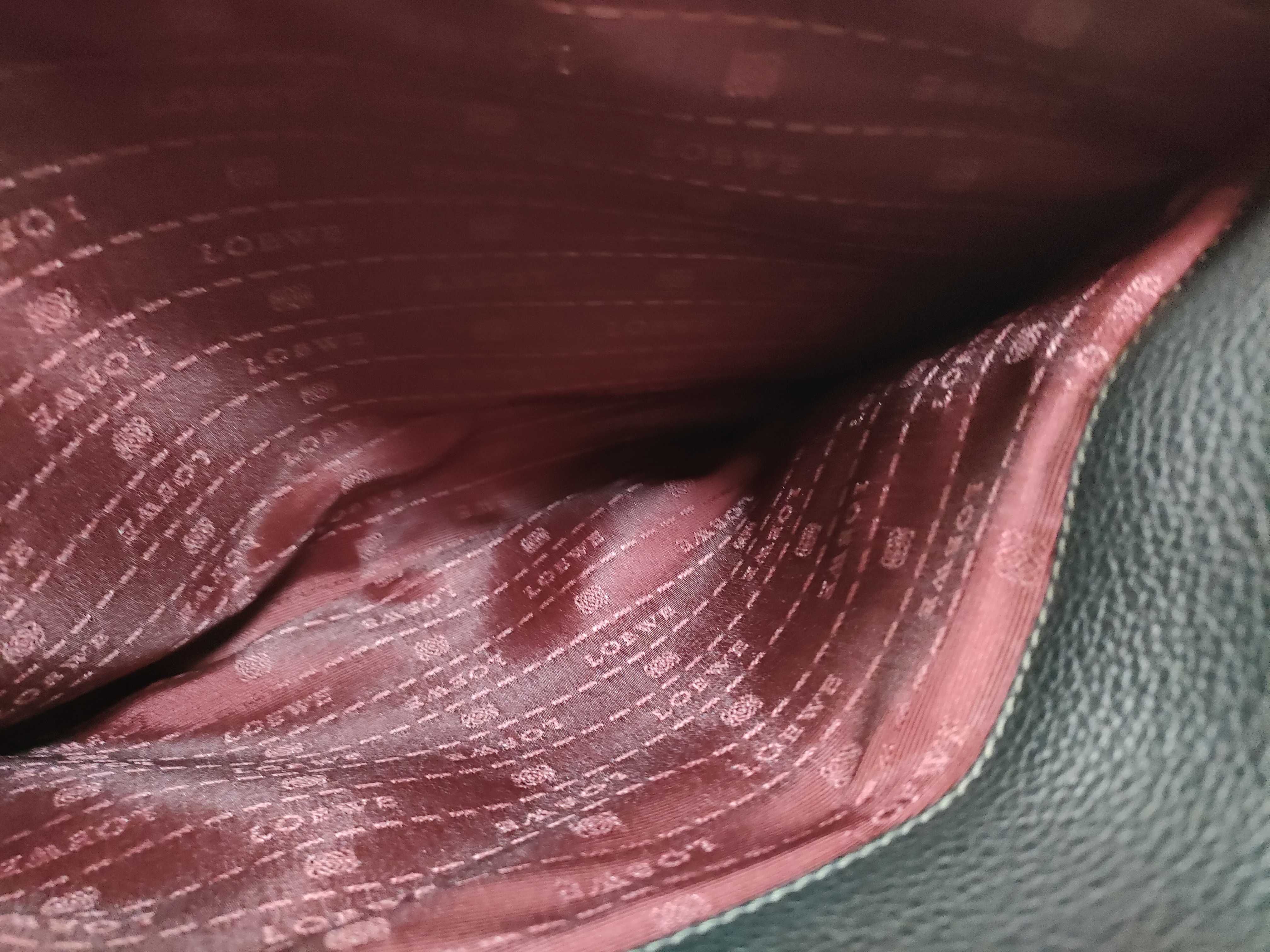 Anagram Leather Shoulder Bag — view 12