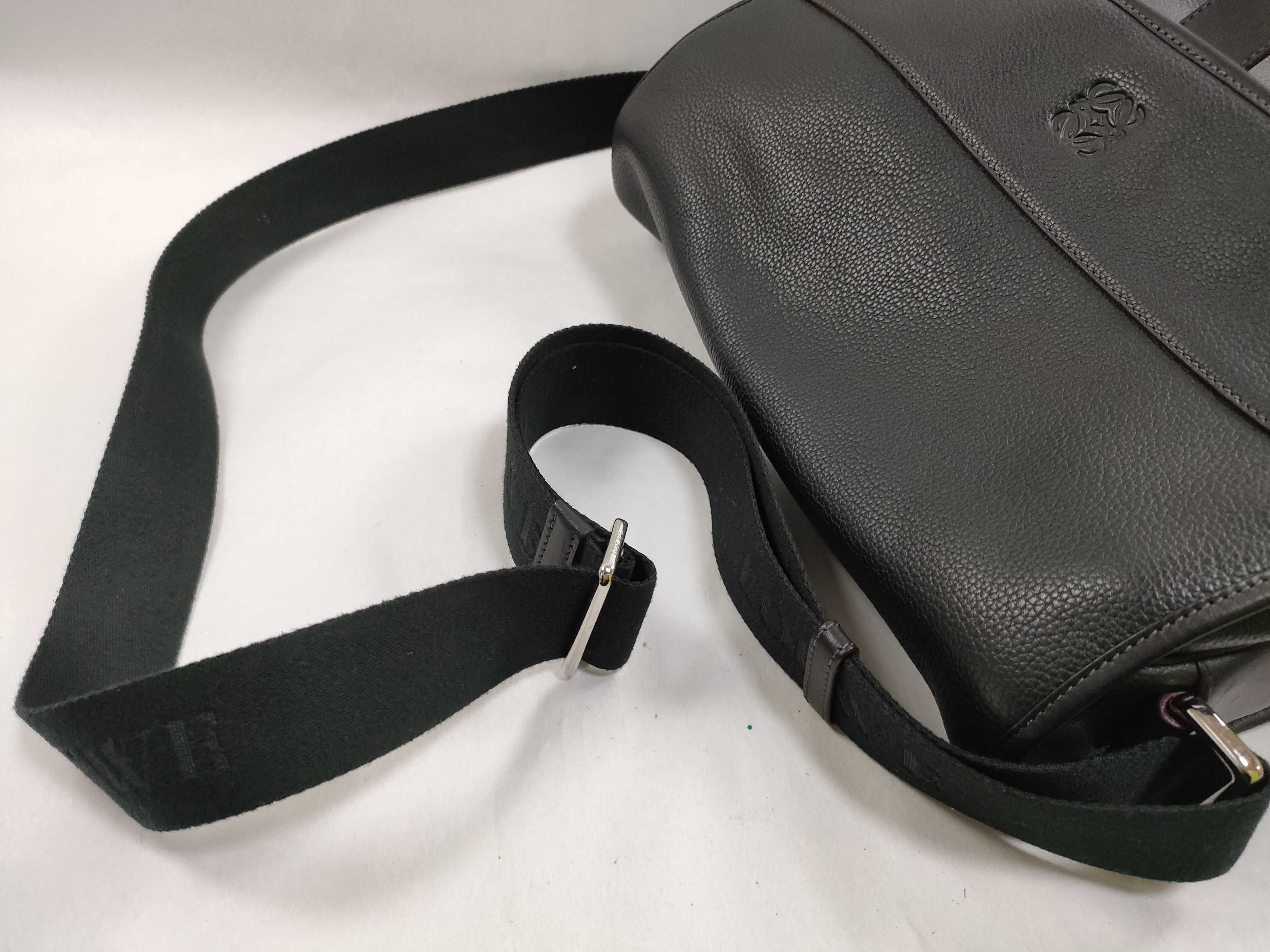 Anagram Leather Shoulder Bag — view 3