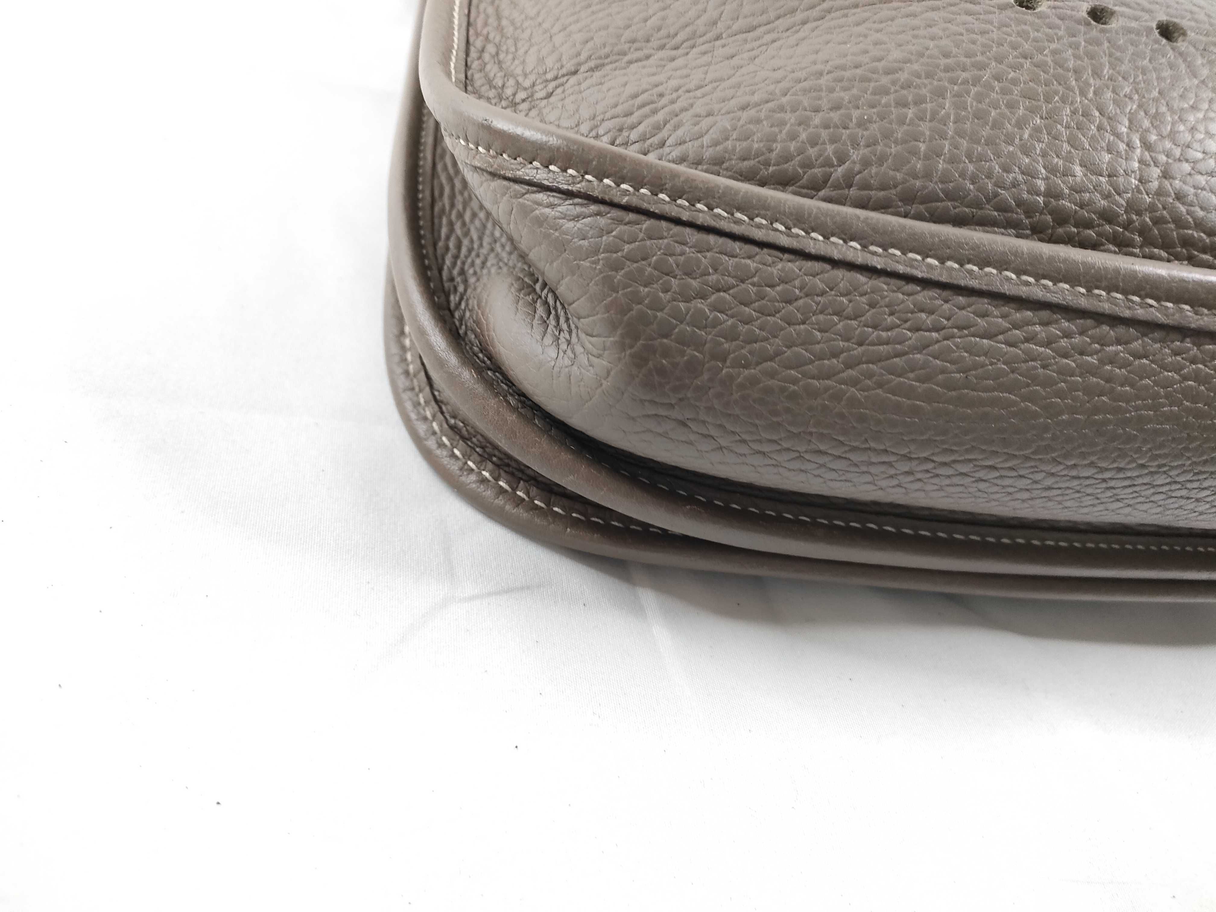 Evelyne Hermes Evelyne 2 PM Taurillon Leather Brown Shoulder Bag — view 3