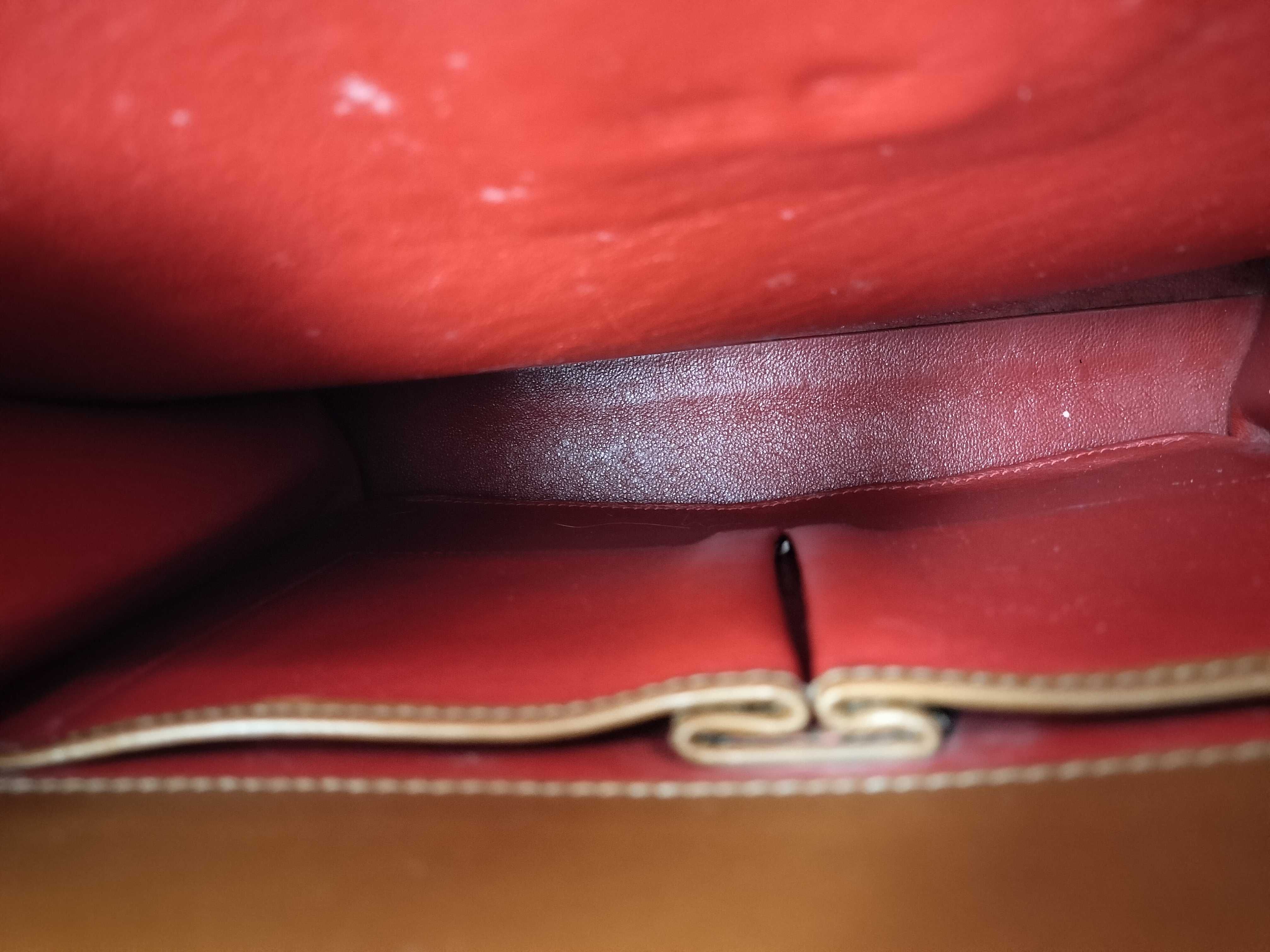 Double Flap Gancini Hardware Vintage Leather Handbag — view 10