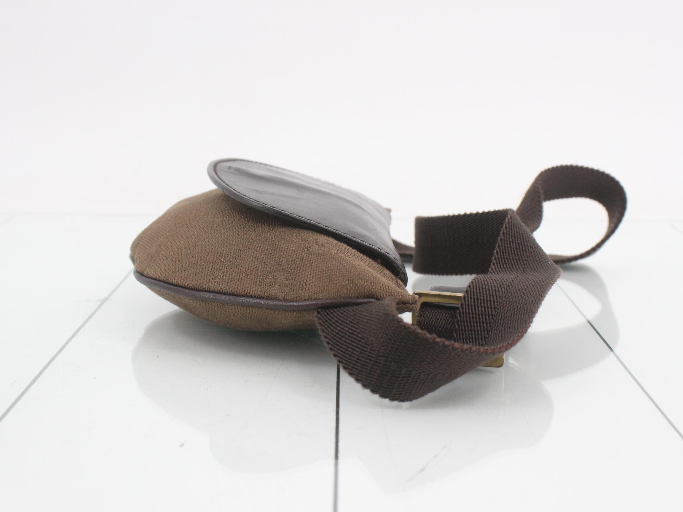 GG Canvas Waist Bag, Dark Brown, 19 x 12 x 2 cm — view 3