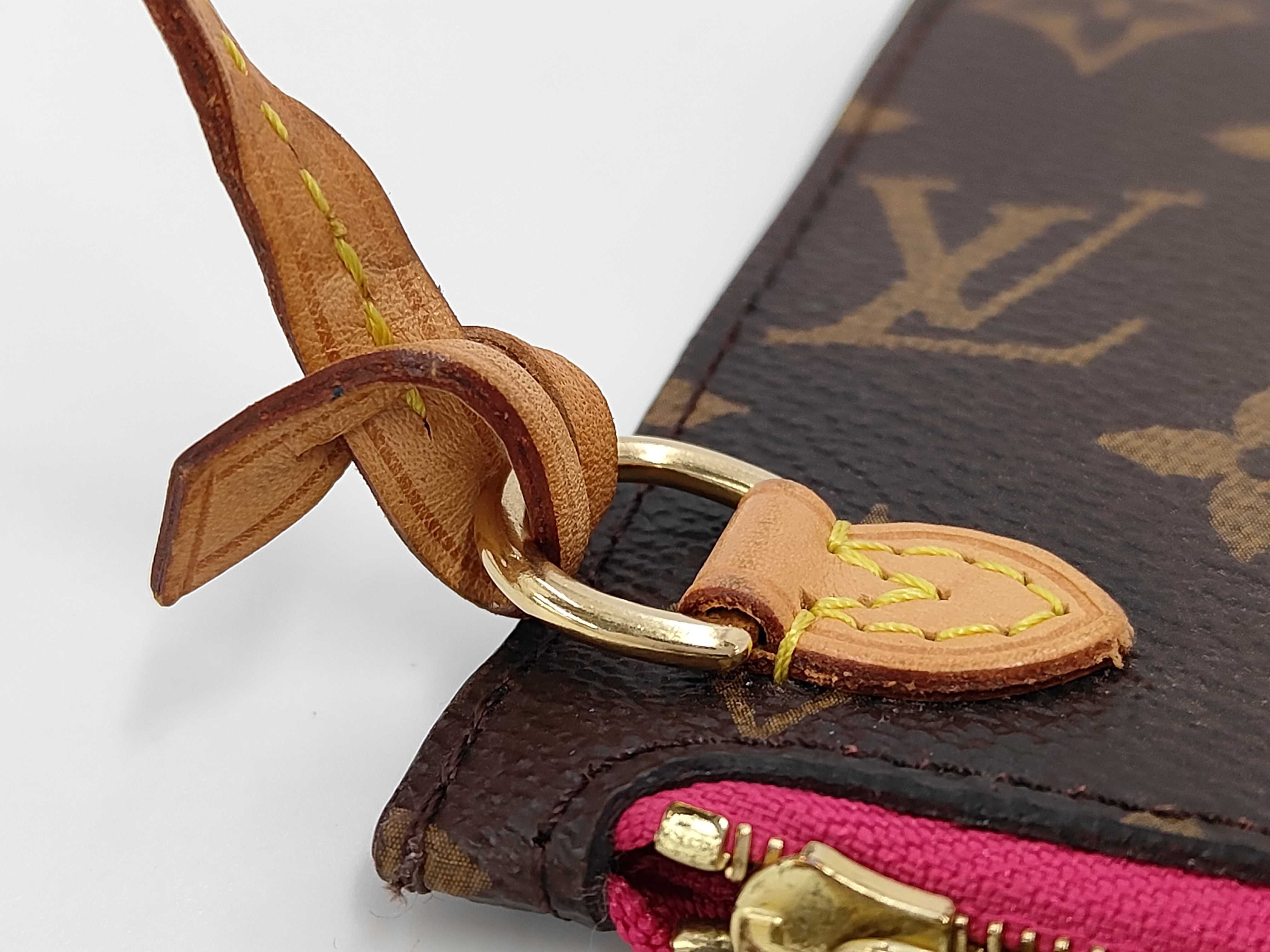 Monogram Louis Vuitton Monogram Pouch Neverfull Attached Pouch Pink Pouch — view 3