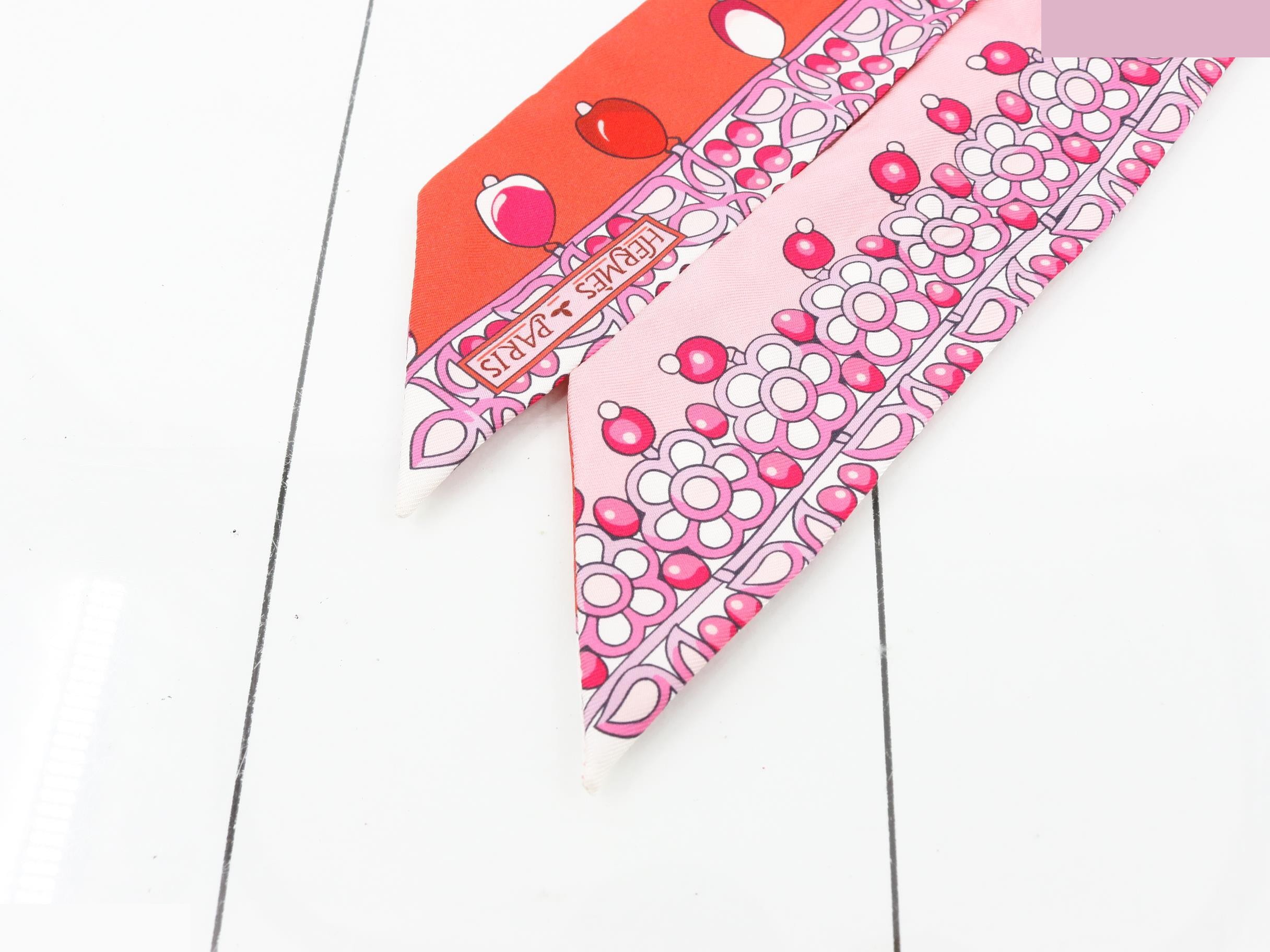 Twilly Maharaja's attire, pink — view 3