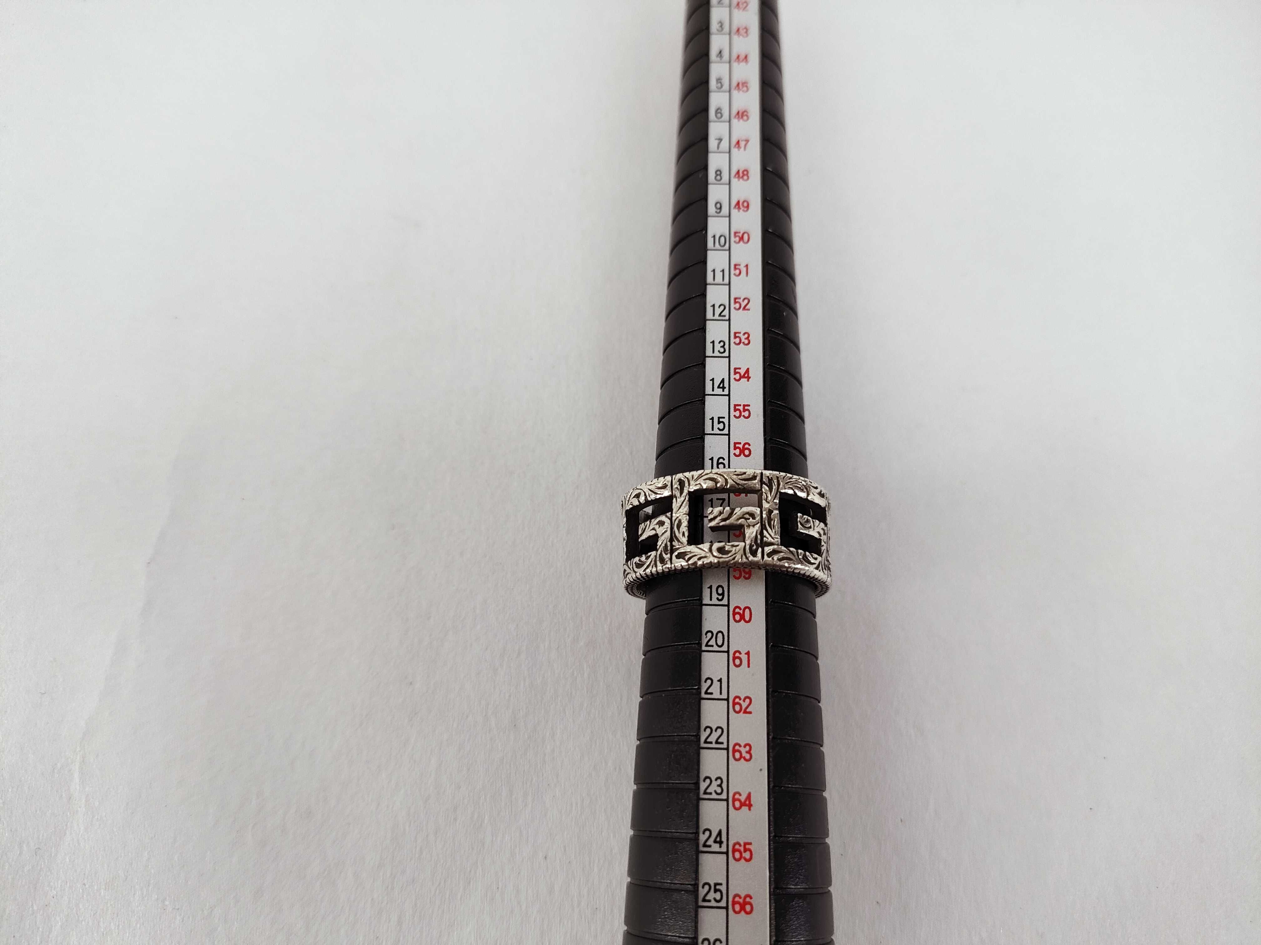Square Ring — view 10