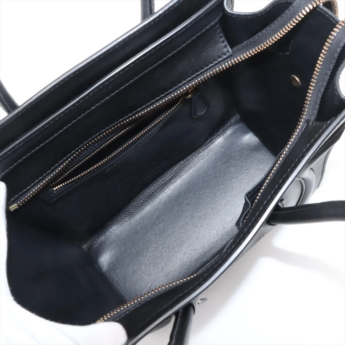 Luggage Micro Shopper Leather Handbag Black — view 7