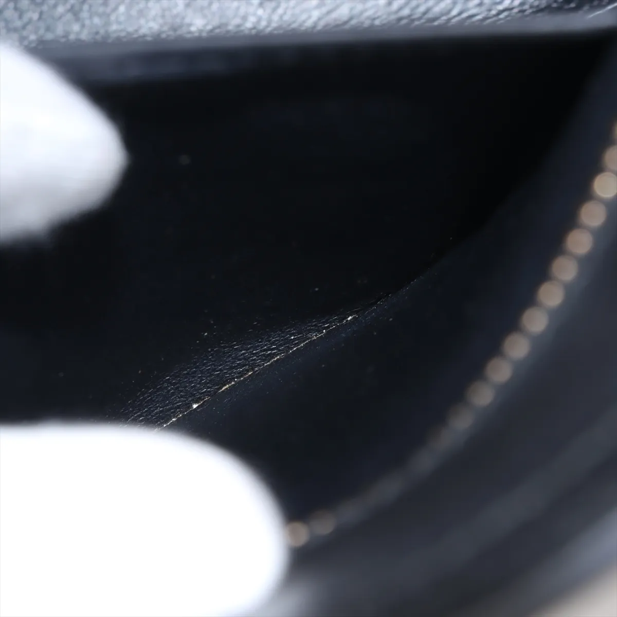 Luggage Micro Shopper Leather Handbag Black — view 9