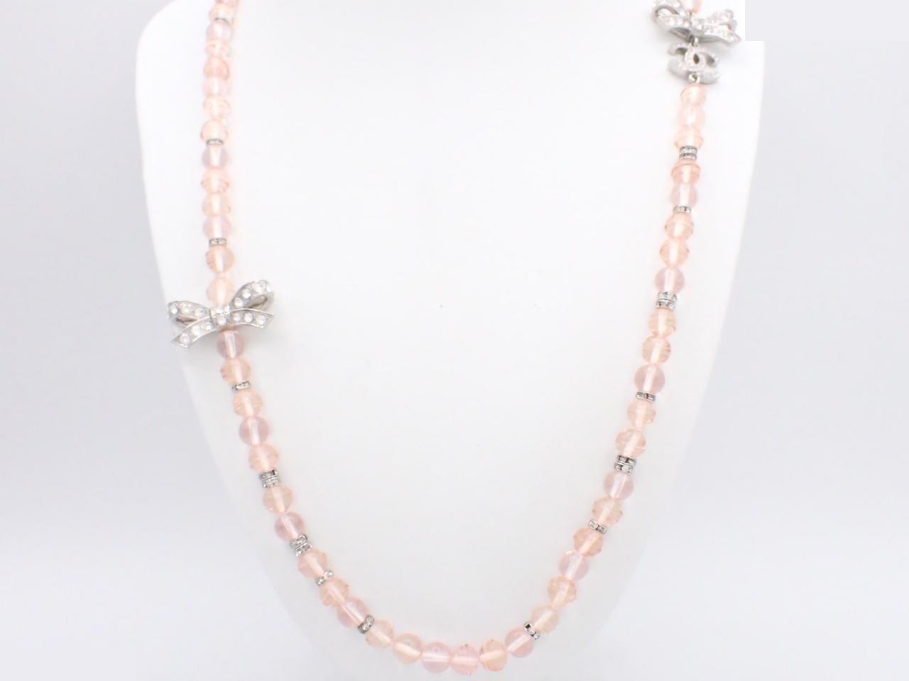 Necklace, neck circumference approximately 84cm, B23S