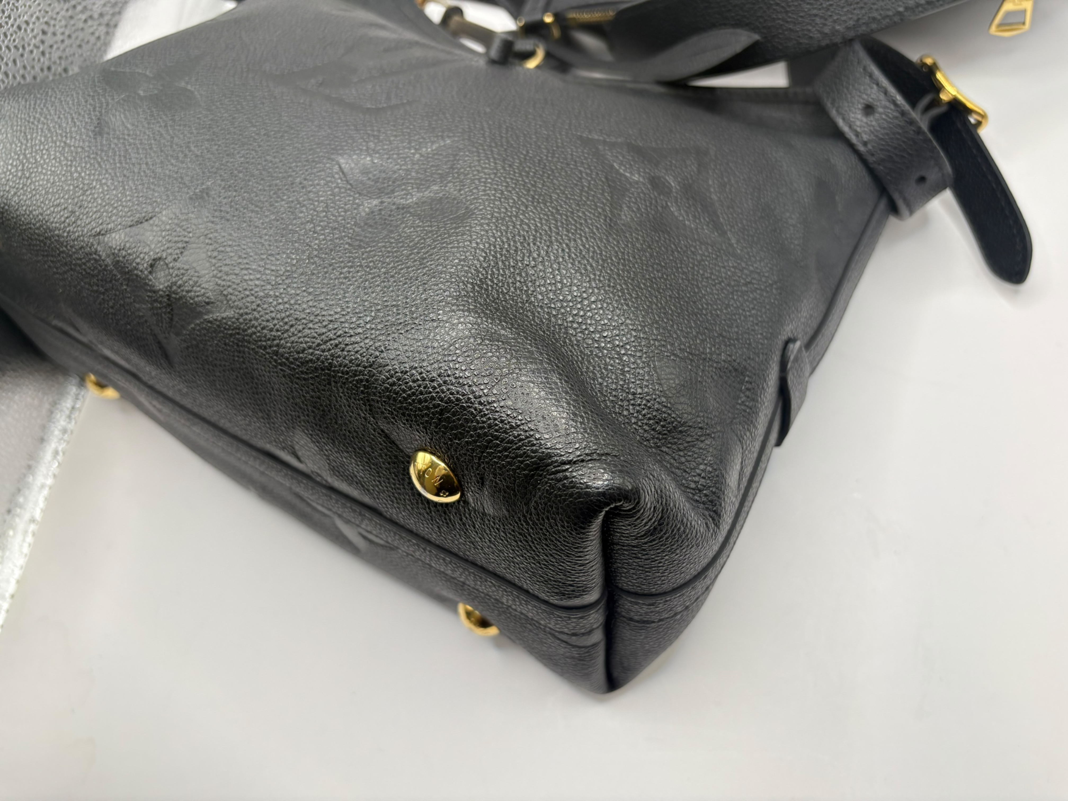 Monogram Empreinte Carryall Zip NM PM M46288 Black (RFID detected) Shoulder Bag — view 5