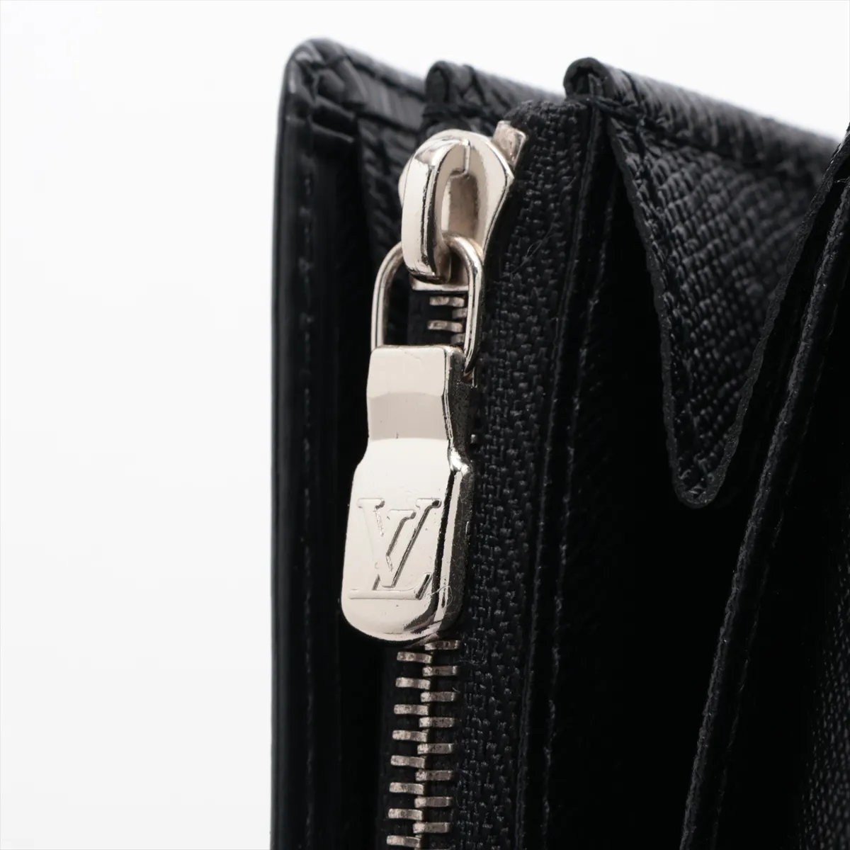 Epi Pochette Portemonnaie Credit M63572 SR0026 Noir Long Wallet — view 9