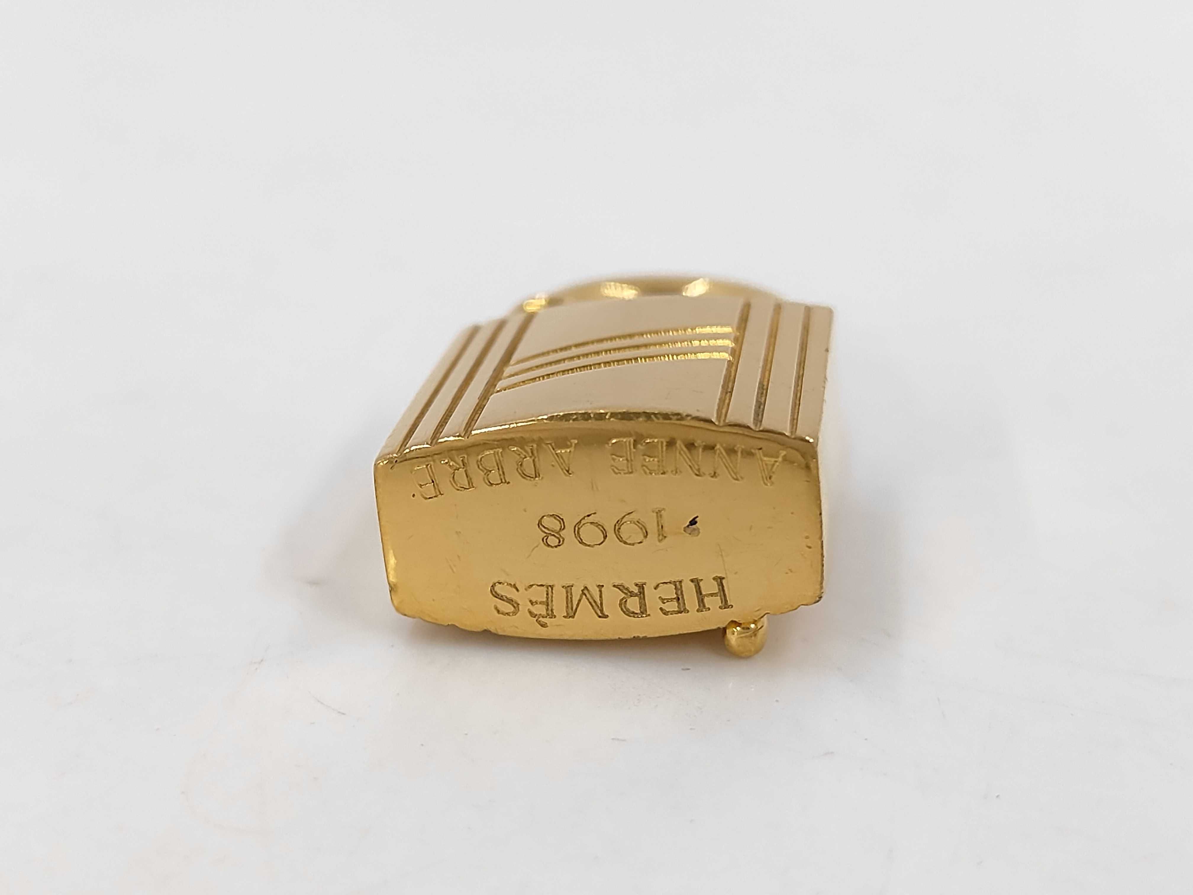 padlock charm, gold, and other accessories. — view 3