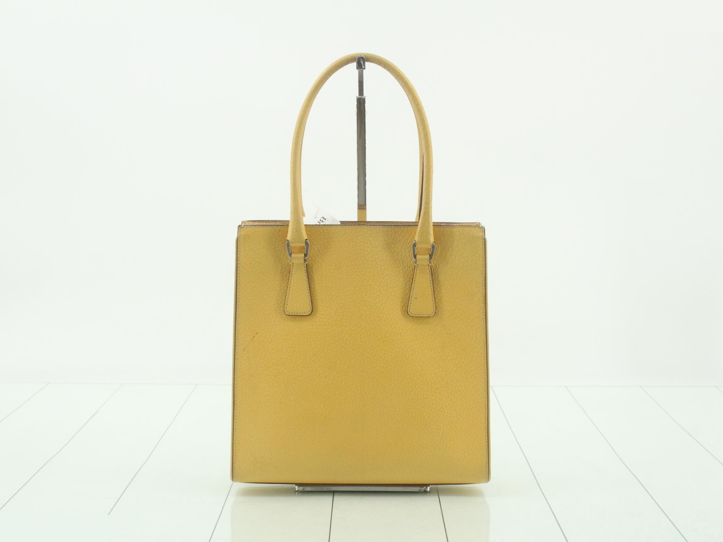 handbag — view 2