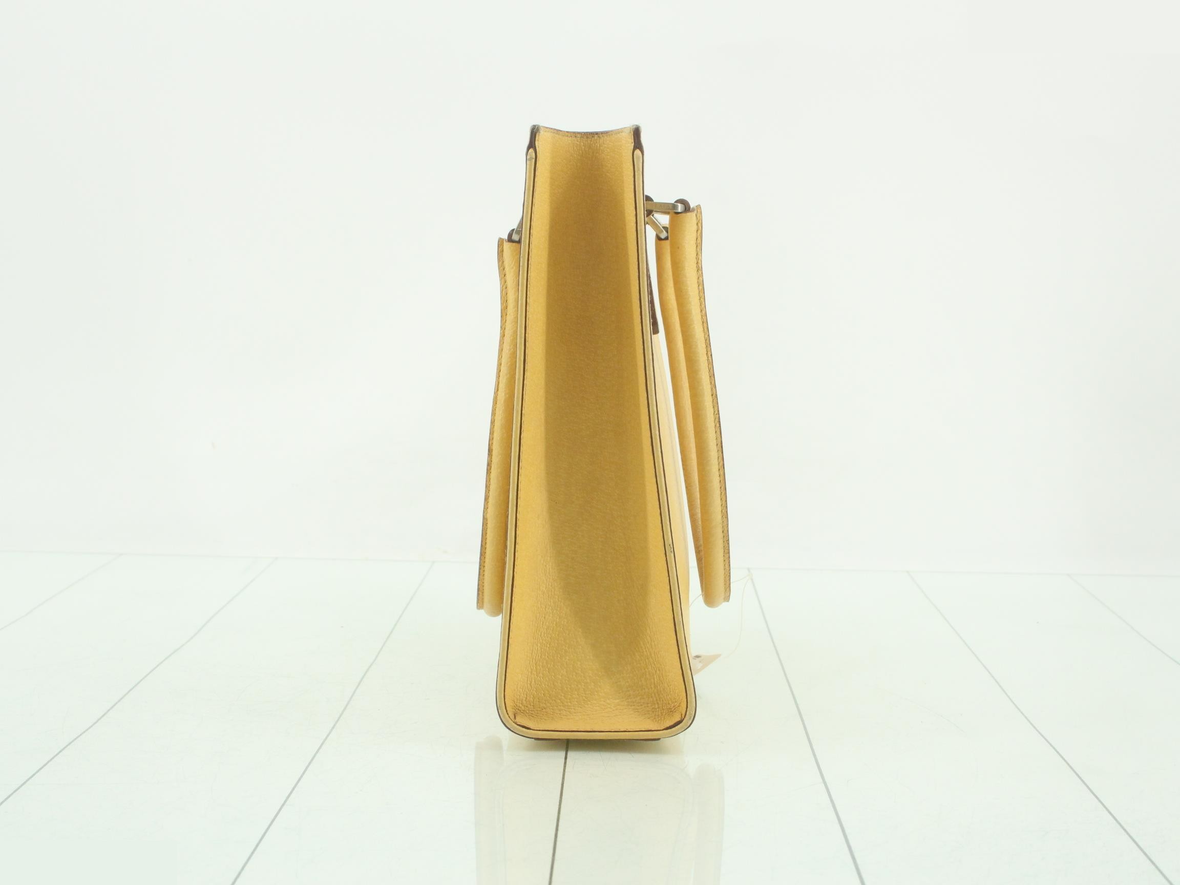 handbag — view 4