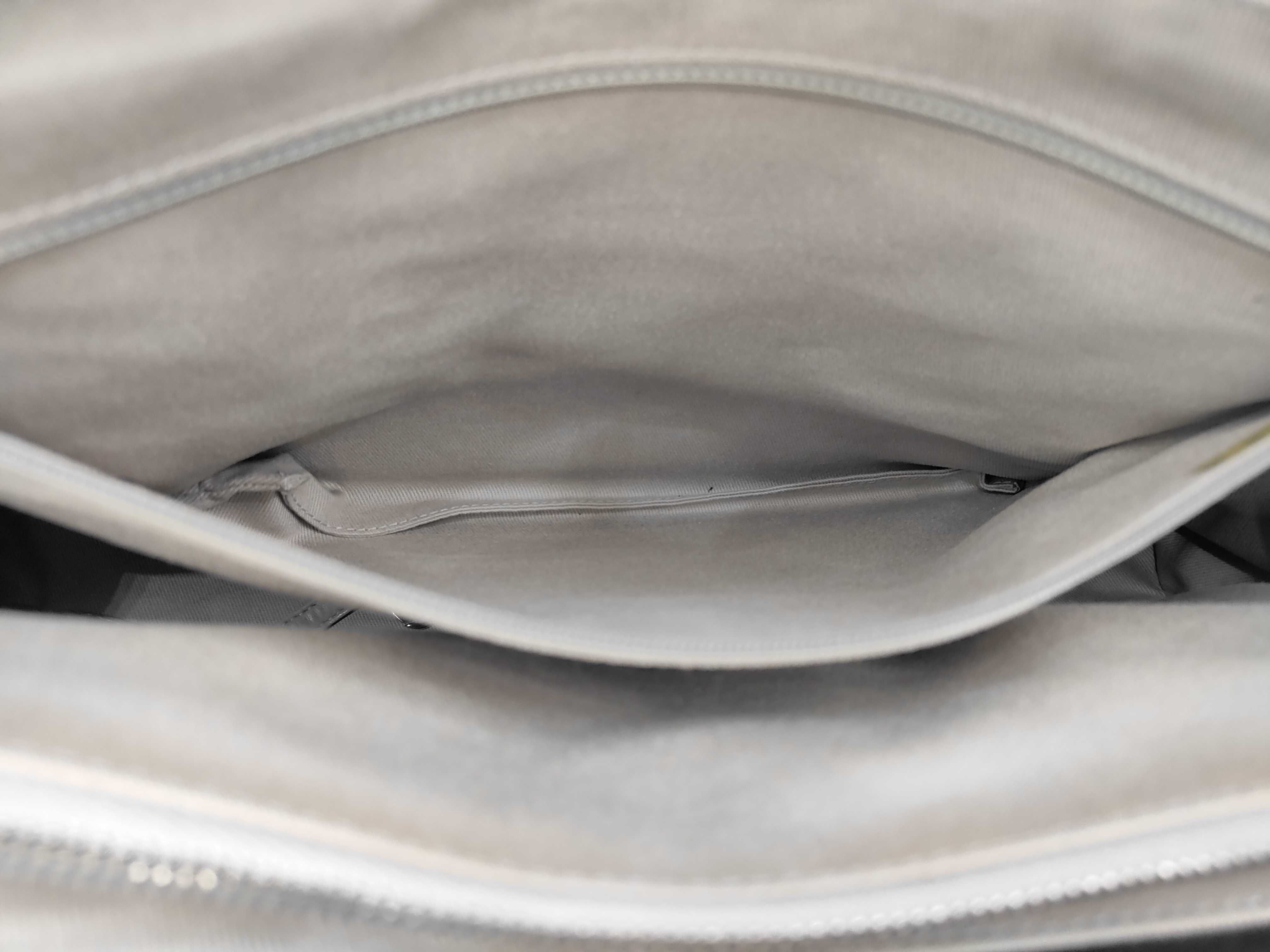 Leather Turnlock 2-Way Chain Tote Bag, Black, Serial Number 15 Series Tote Bag — view 10