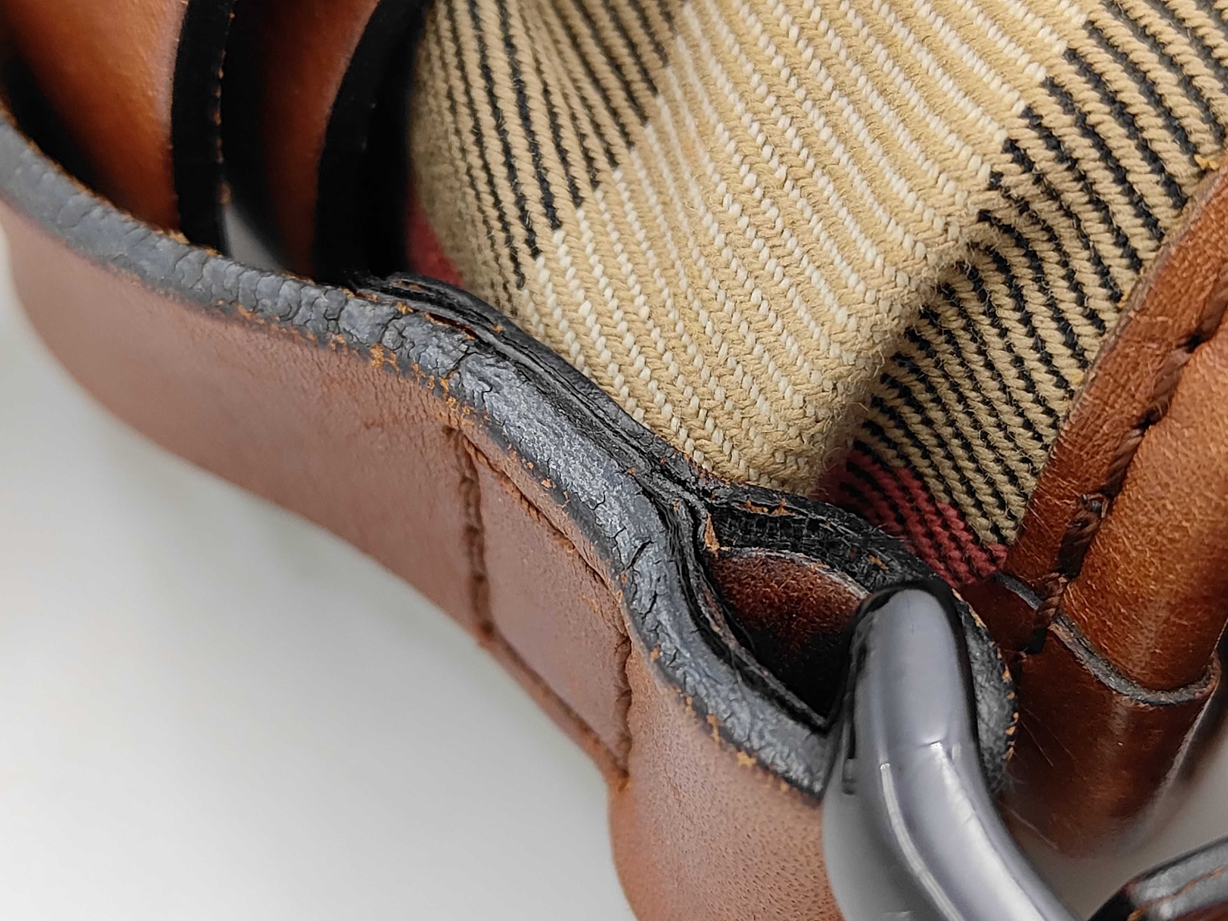 Check Pattern One-Shoulder Bag Brown Canvas Shoulder Bag — view 8