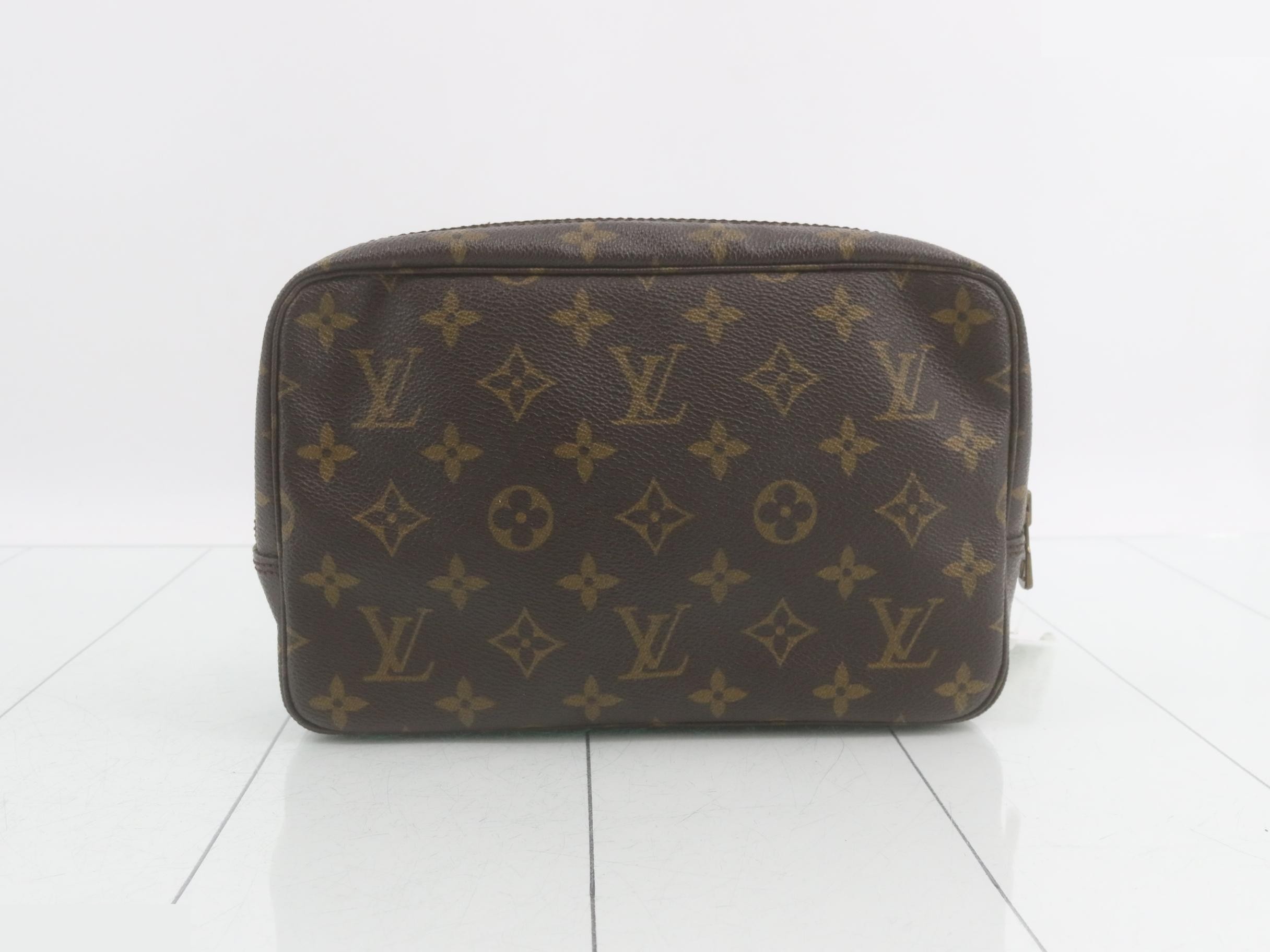 M47524 Monogram Trousse Toilette 23 Pouch — view 2