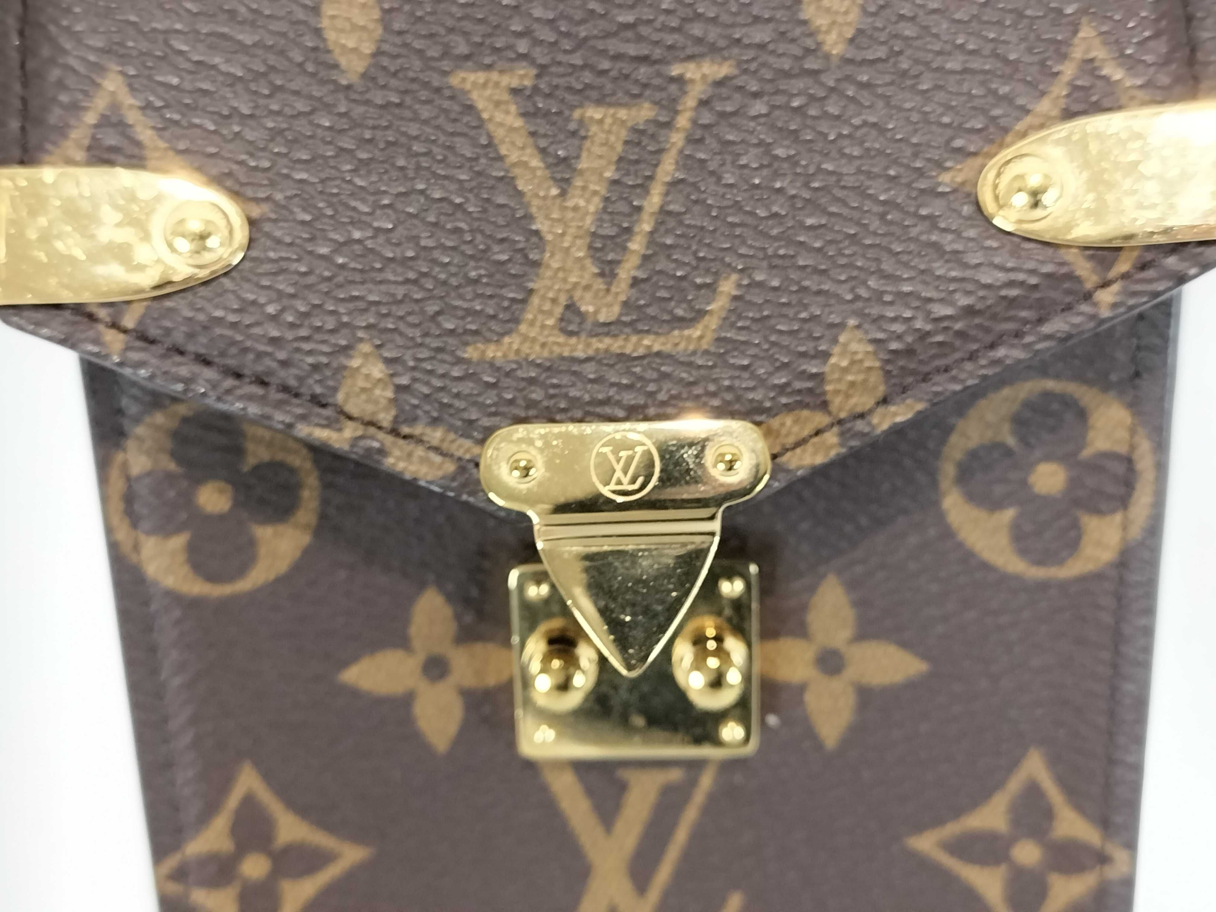 Monogram Louis Vuitton Monogram Phone Pouch Metis Shoulder Bag — view 2