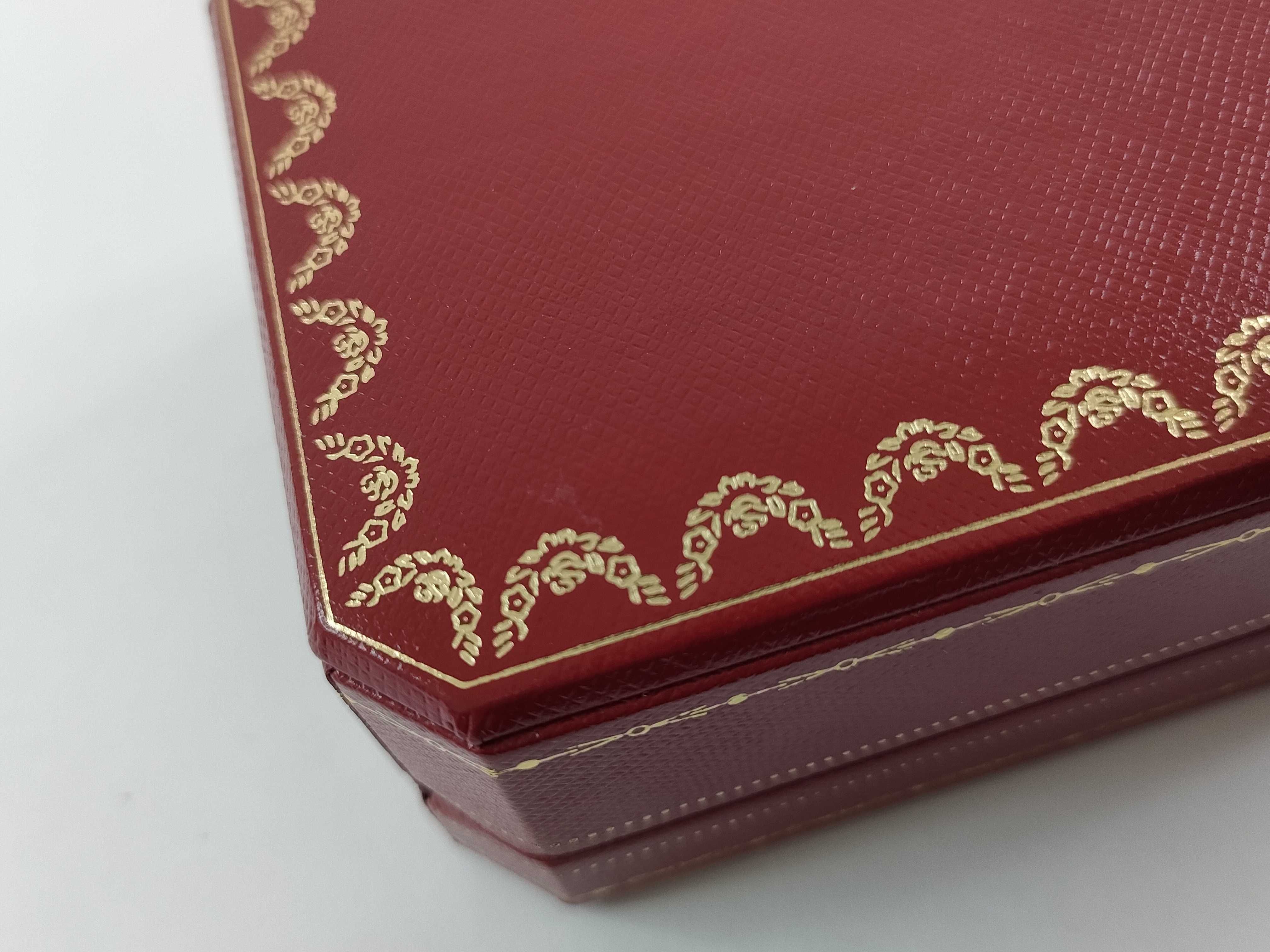 ring case and other accessories — view 10