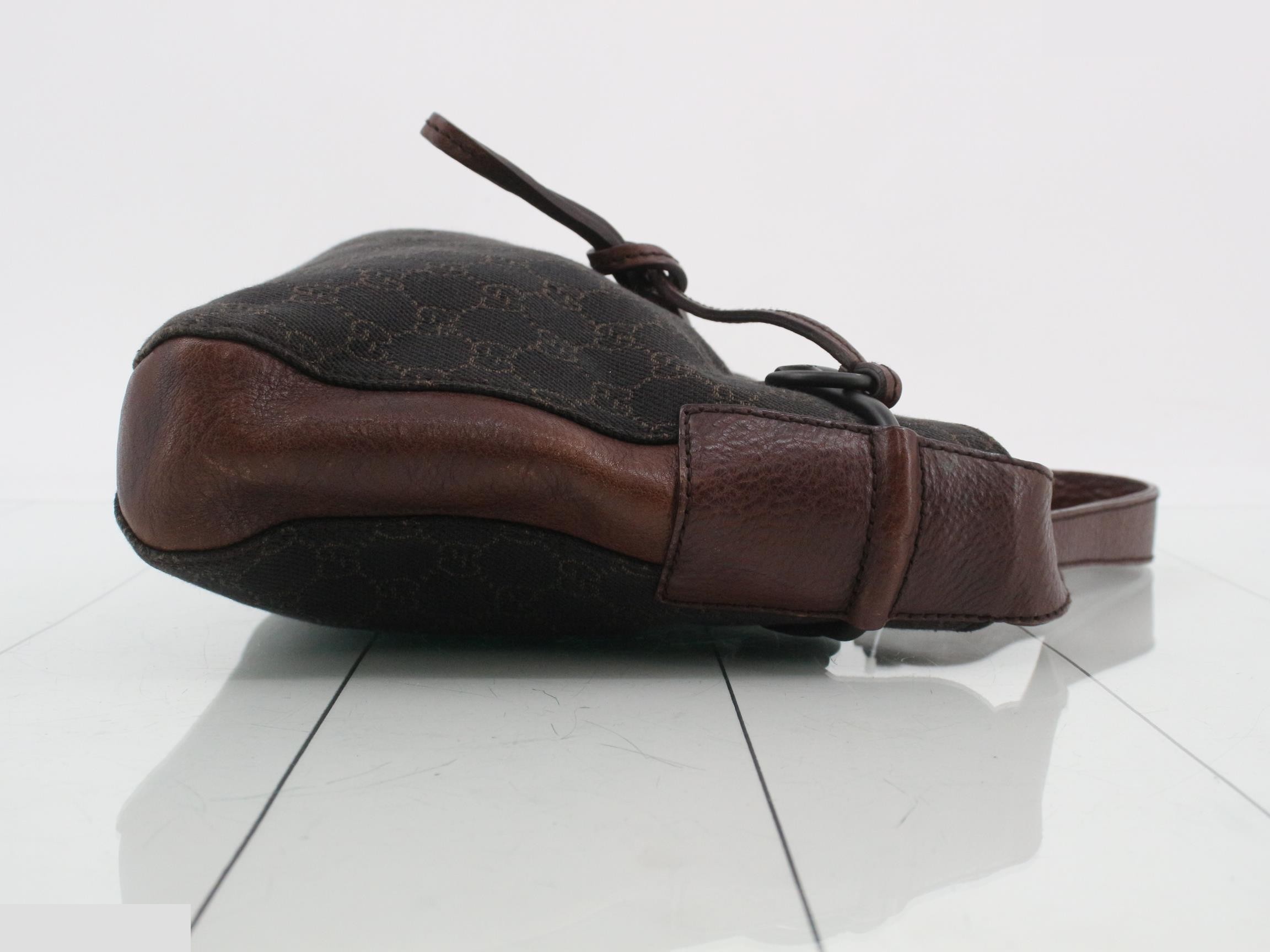 GG Canvas Horsebit Shoulder Bag — view 3