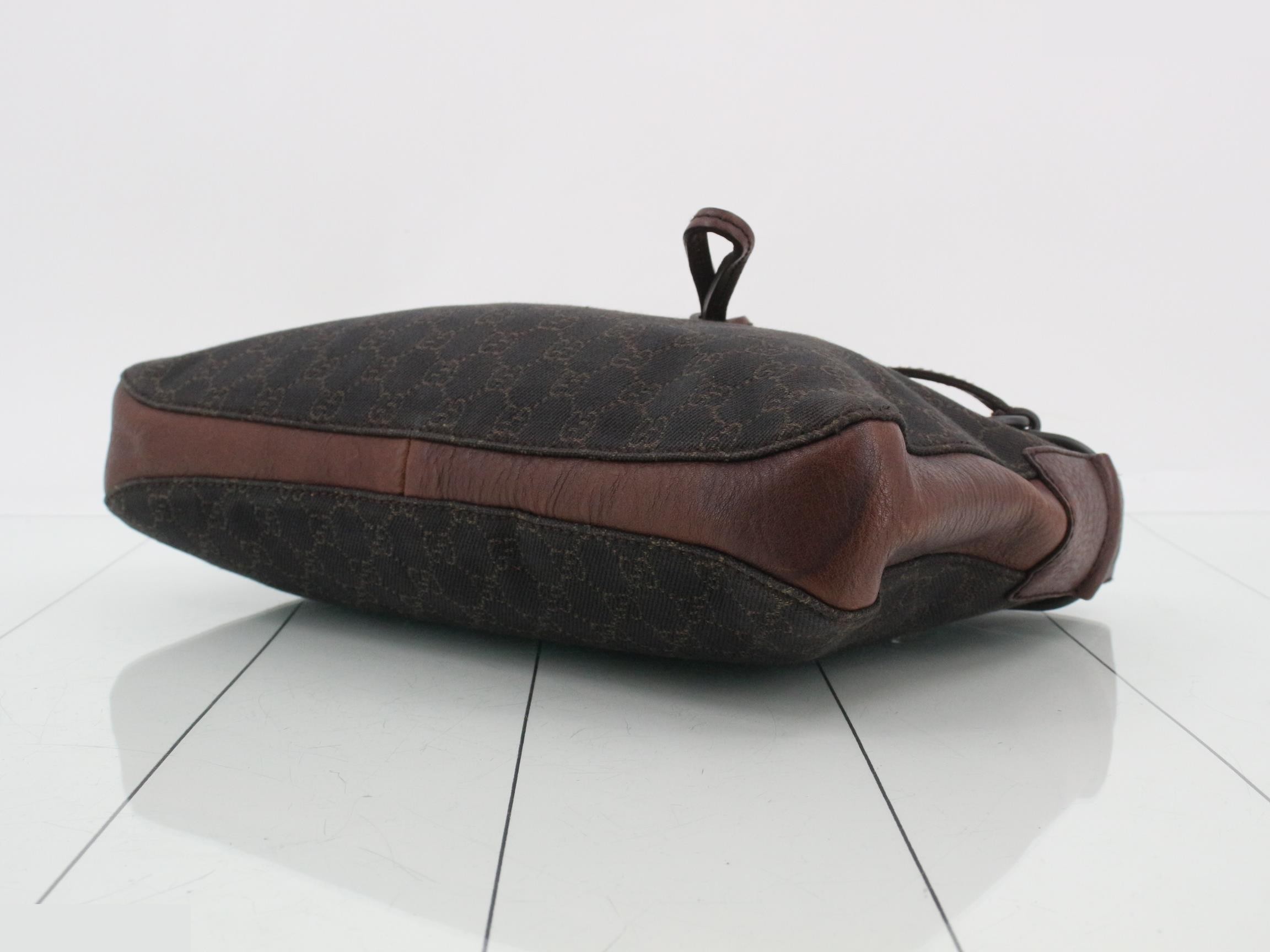 GG Canvas Horsebit Shoulder Bag — view 6