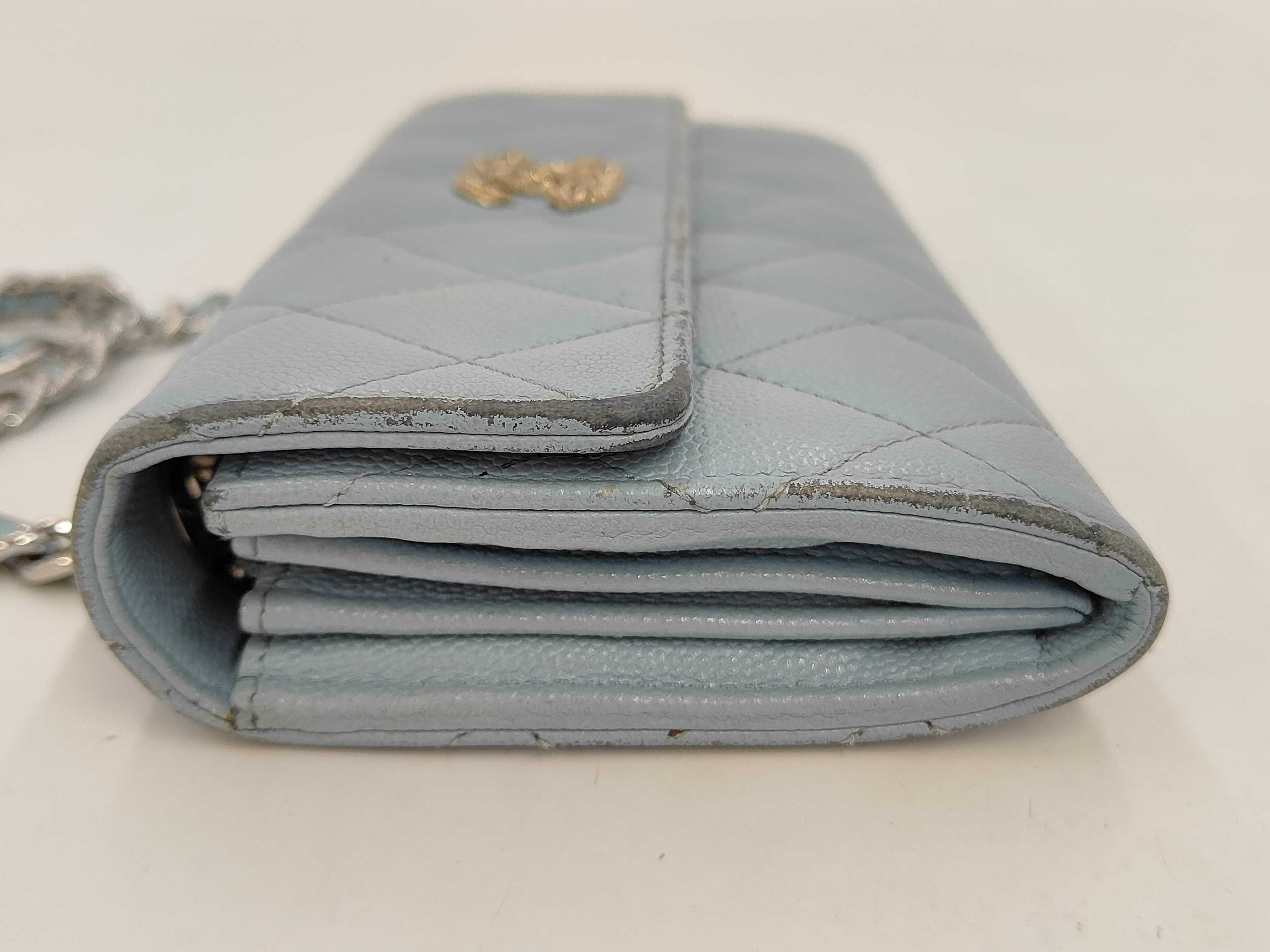 Caviar Skin Matelassé Chain Wallet — view 6