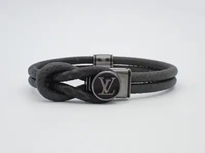 Loop-It, wrist circumference approximately 18cm