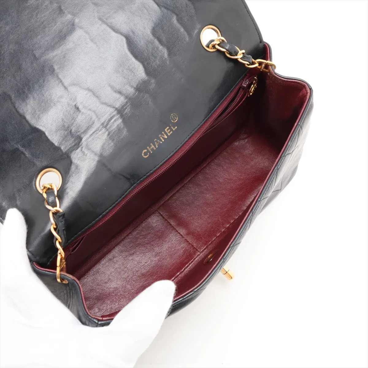 Matelassé Lambskin Single Flap Single Chain Bag, Diana Flap, Black with Gold Hardware, 2066941, Series 2 — view 6
