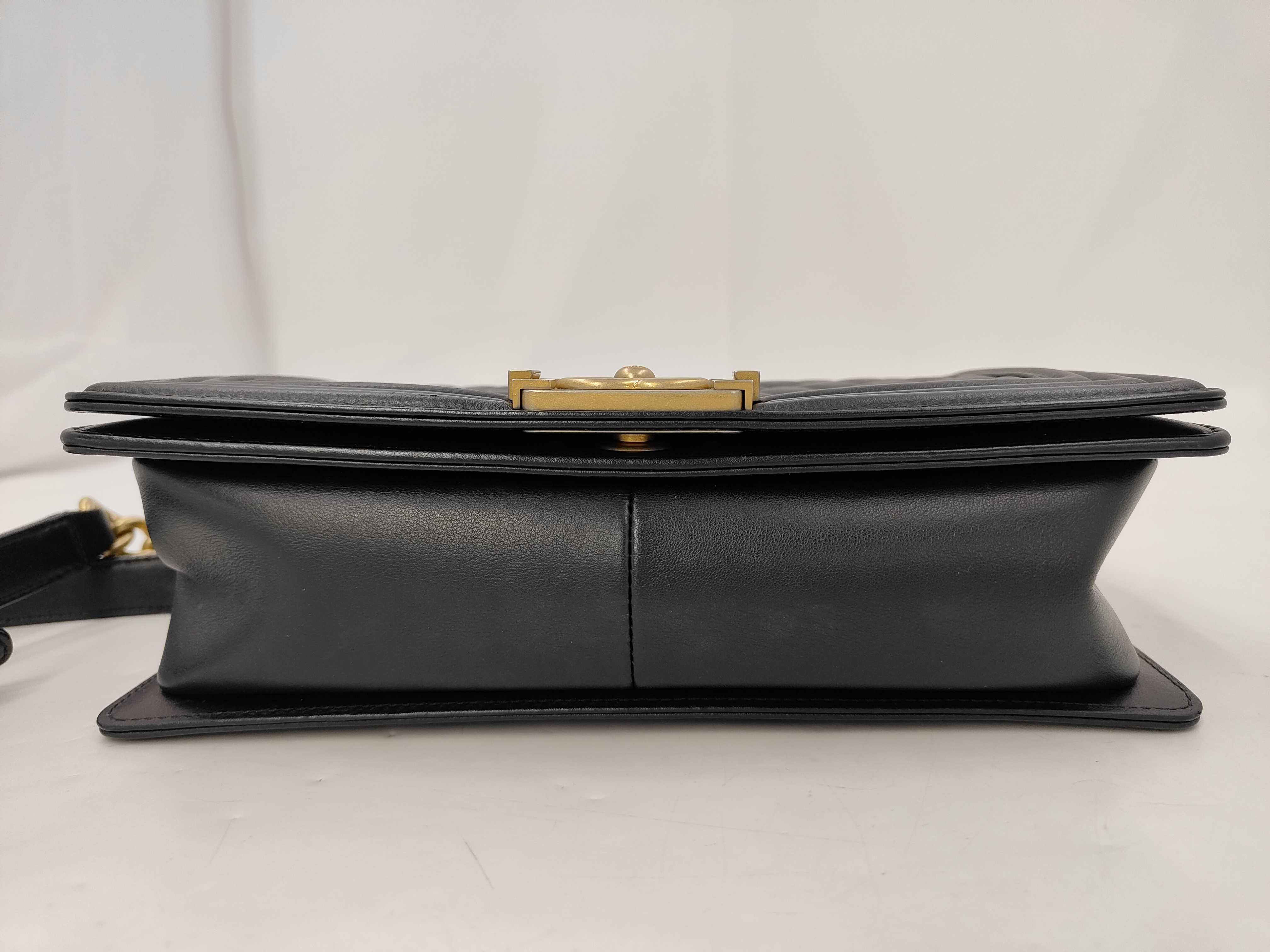 Boy Chanel Matelassé Chain Shoulder Medium Shoulder Bag — view 7