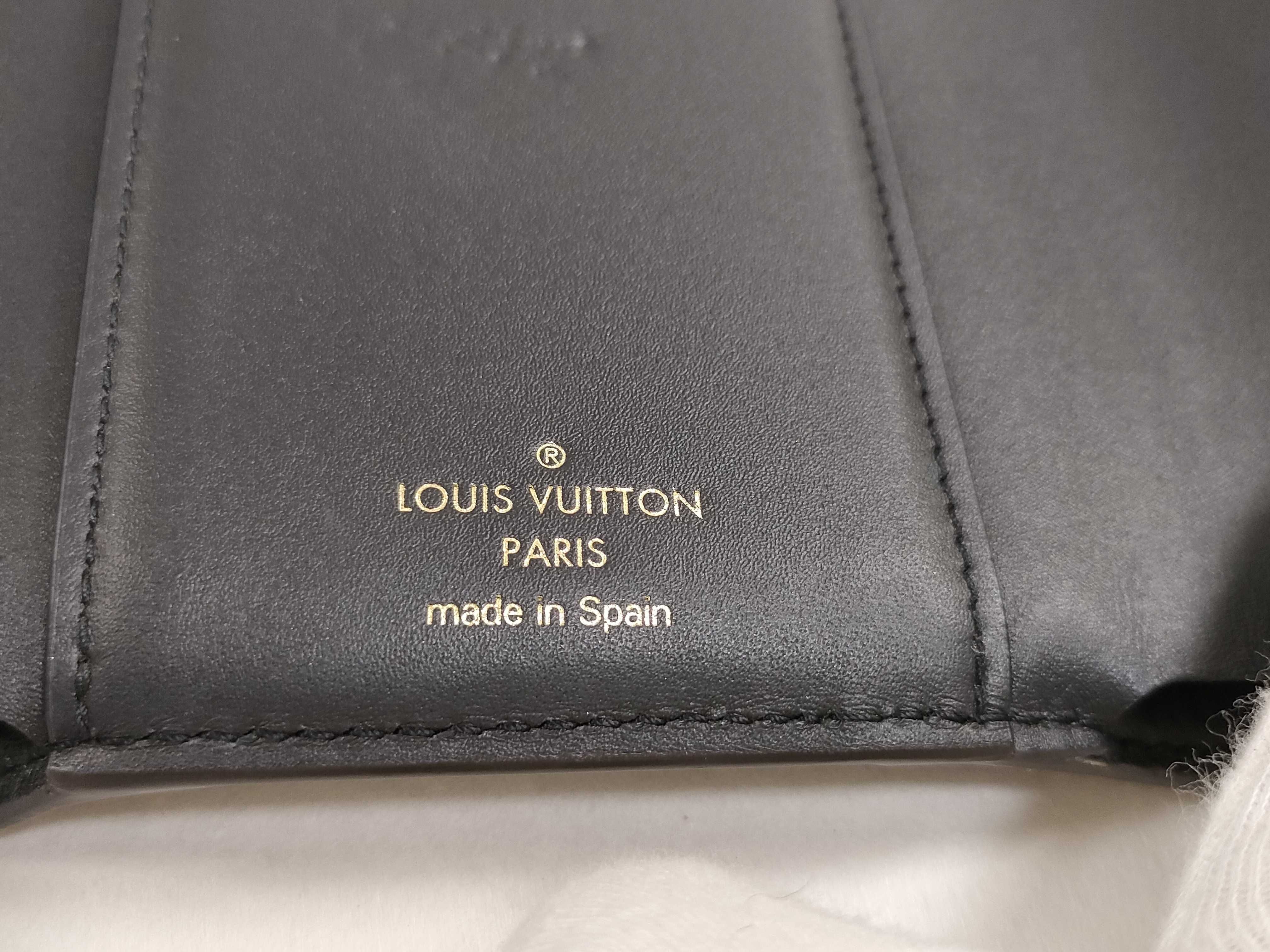 Monogram Louis Vuitton Monogram Reverse Portefeuille Dauphine Compact M68725 Black Wallet — view 8