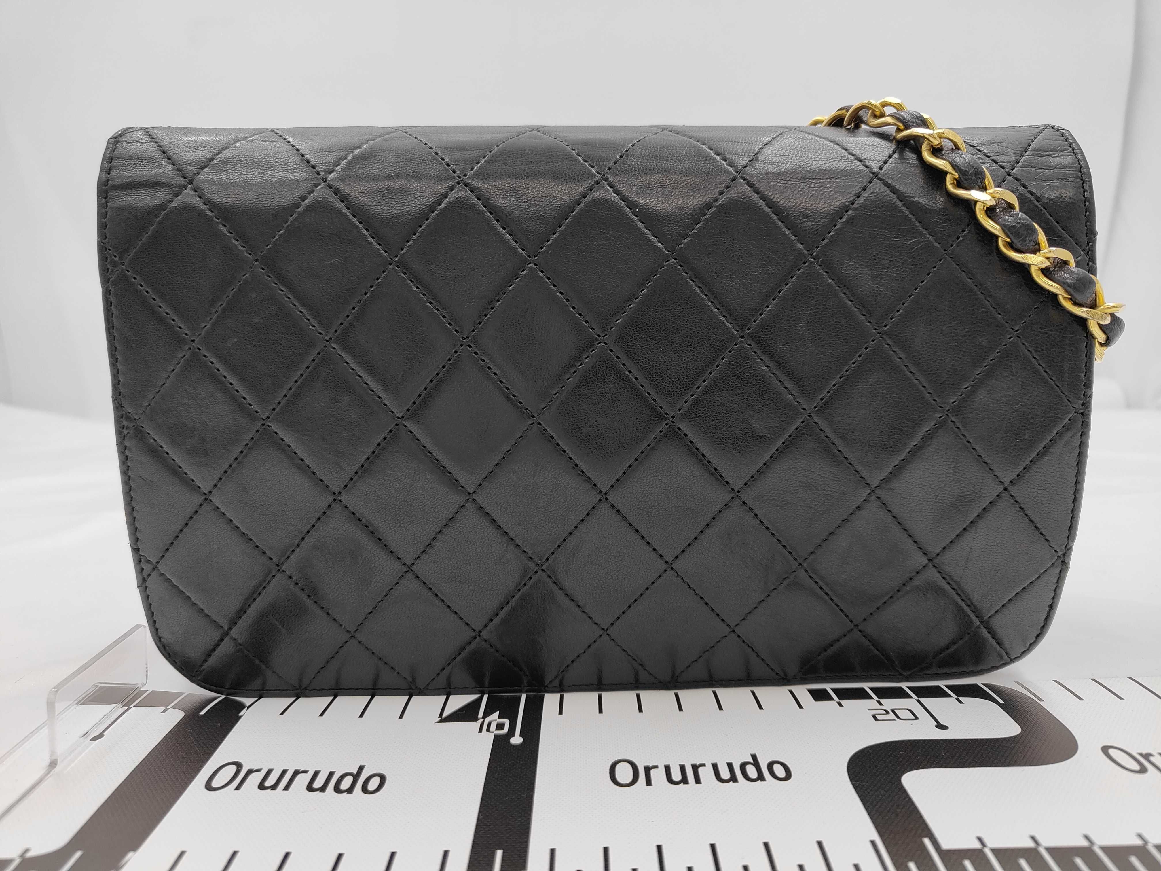 Matelassé Lambskin Chain Shoulder Bag (with card and sticker) — view 2