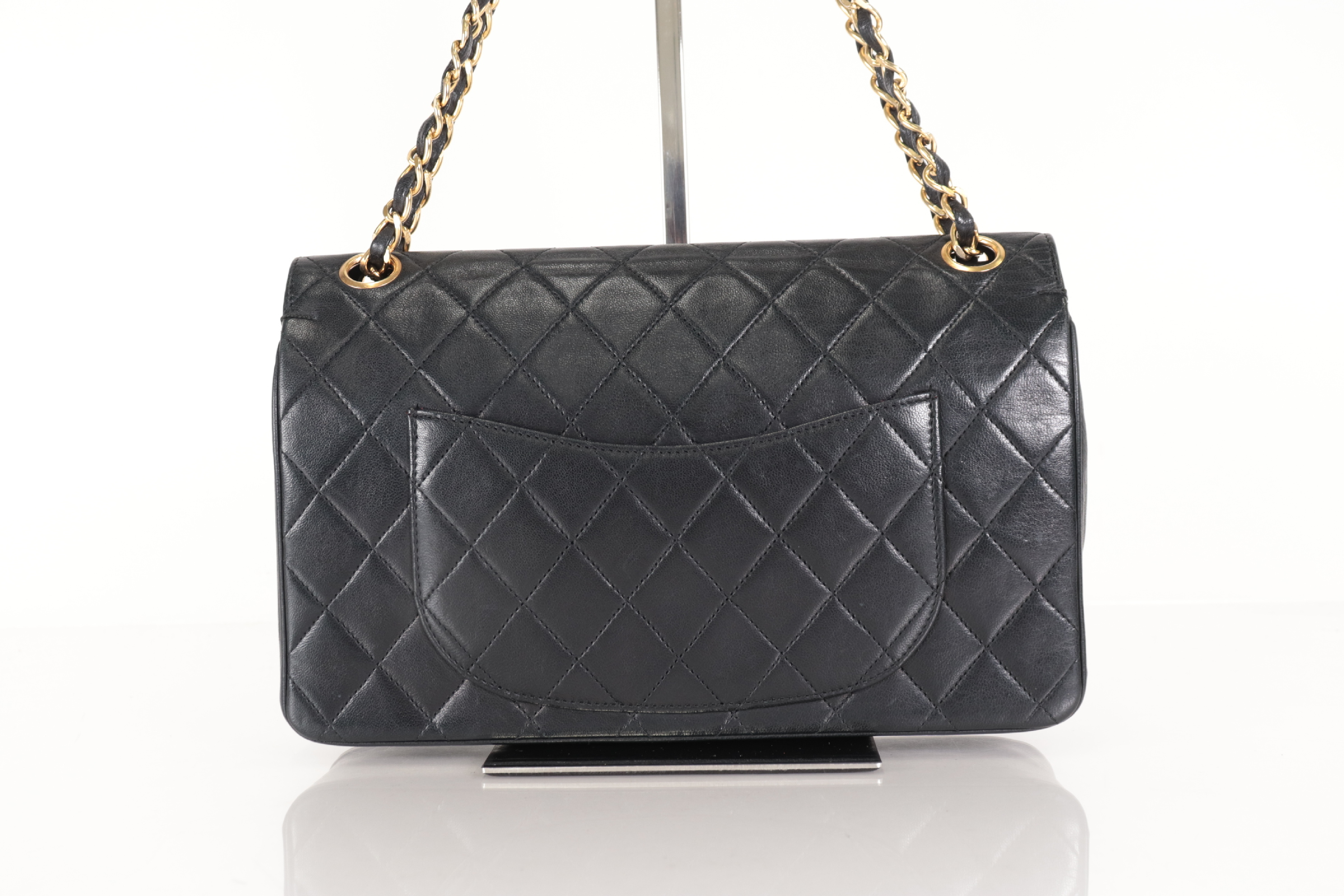 W-flap 25 Lambskin Shoulder Bag (Serial No. 2) — view 3