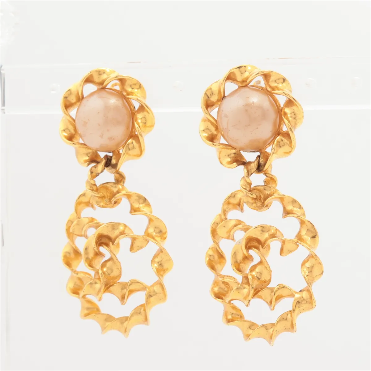 Coco Mark 94P Earrings (Pair) GP x Faux Pearl Gold - — view 3