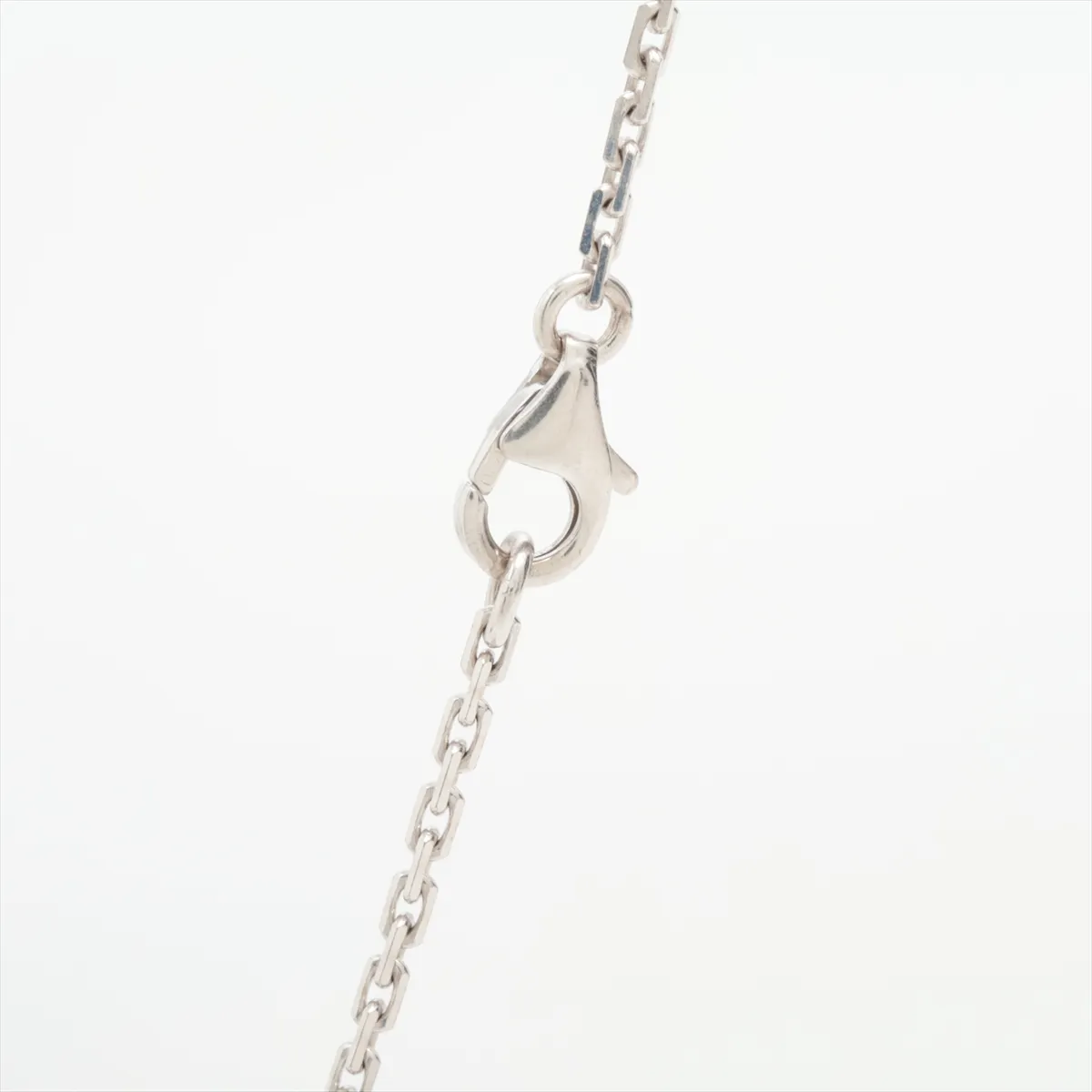 Love Circle Necklace 750 (WG) 14.4g FY0332 — view 3