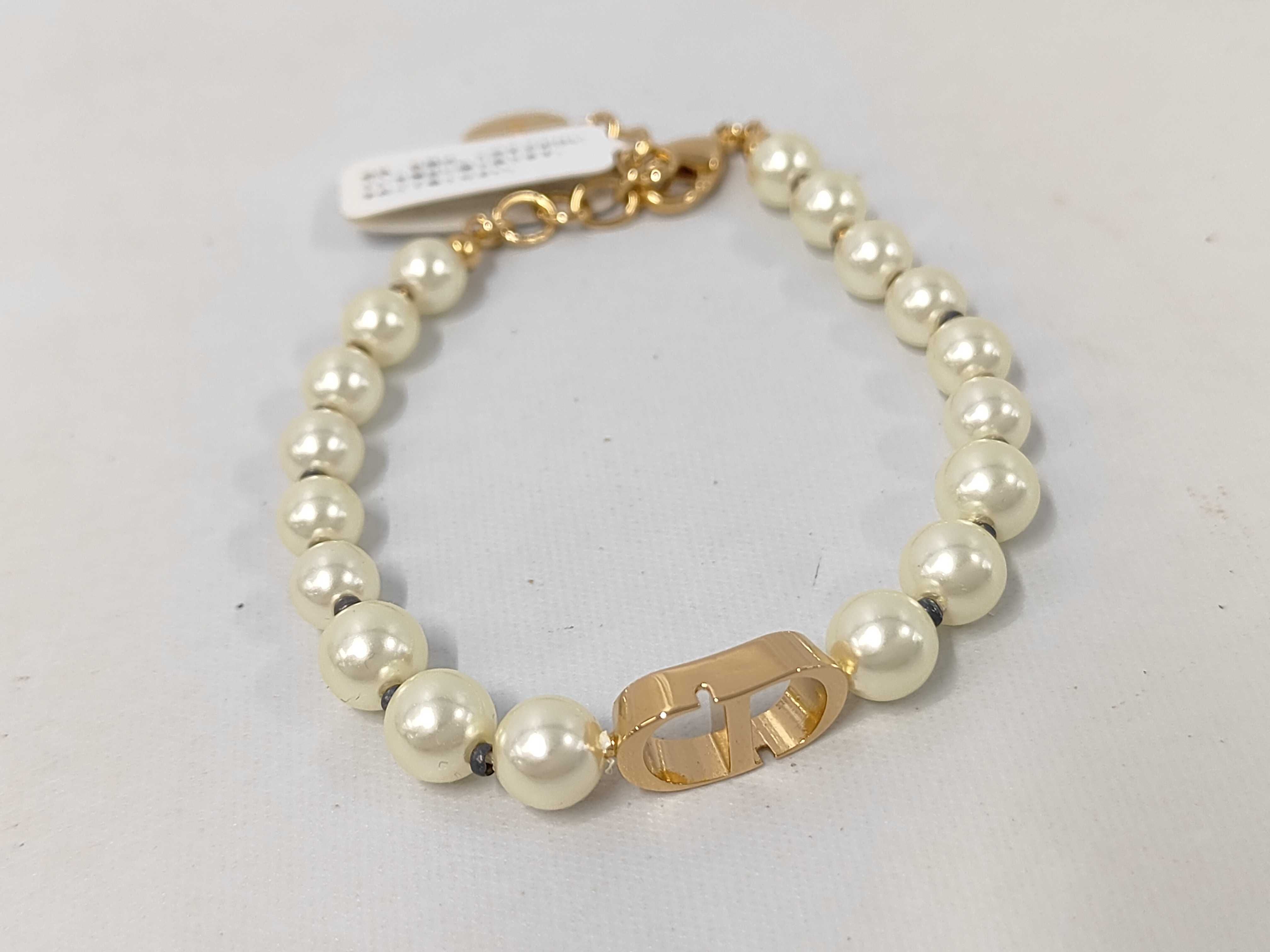 CD Logo Pearl Bracelet (Bracelet/Bangle) — view 2