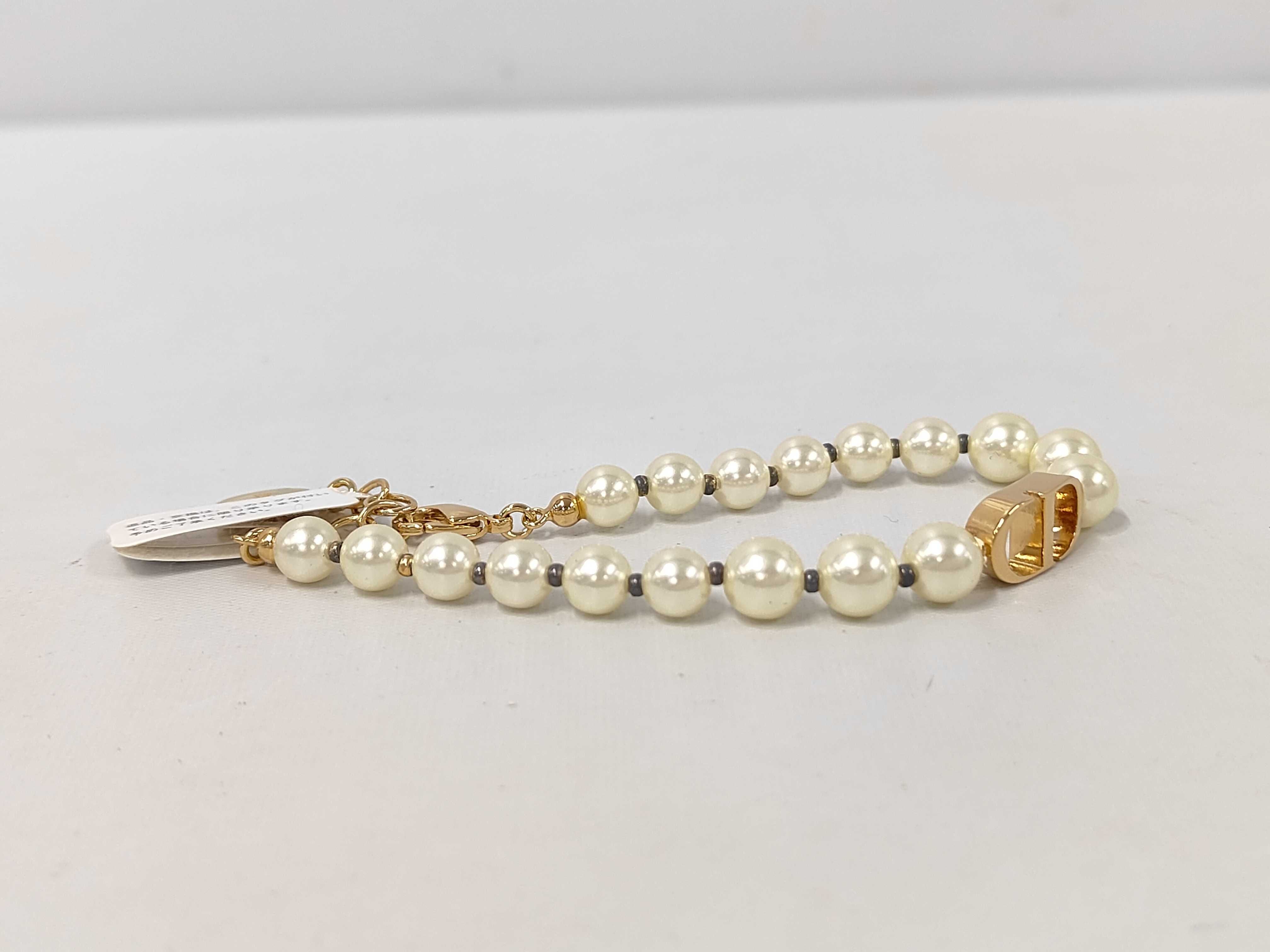 CD Logo Pearl Bracelet (Bracelet/Bangle) — view 3
