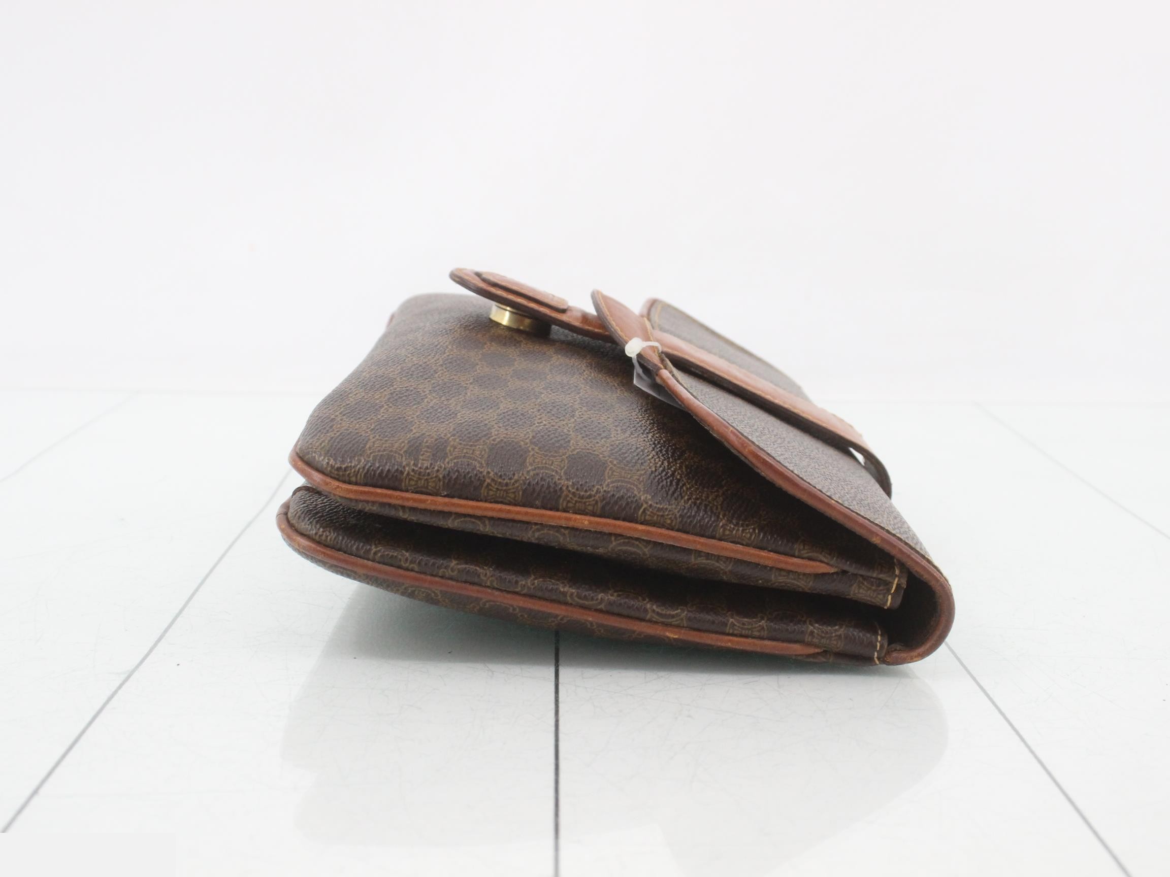 Clutch bag — view 3
