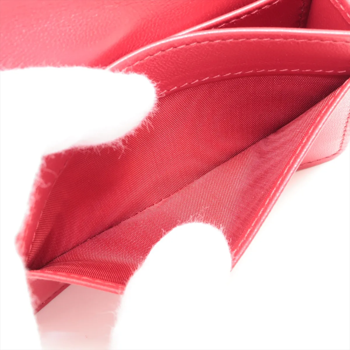Matelasse 5MC107 Leather Card Case Red Mirror Included Yes — view 7