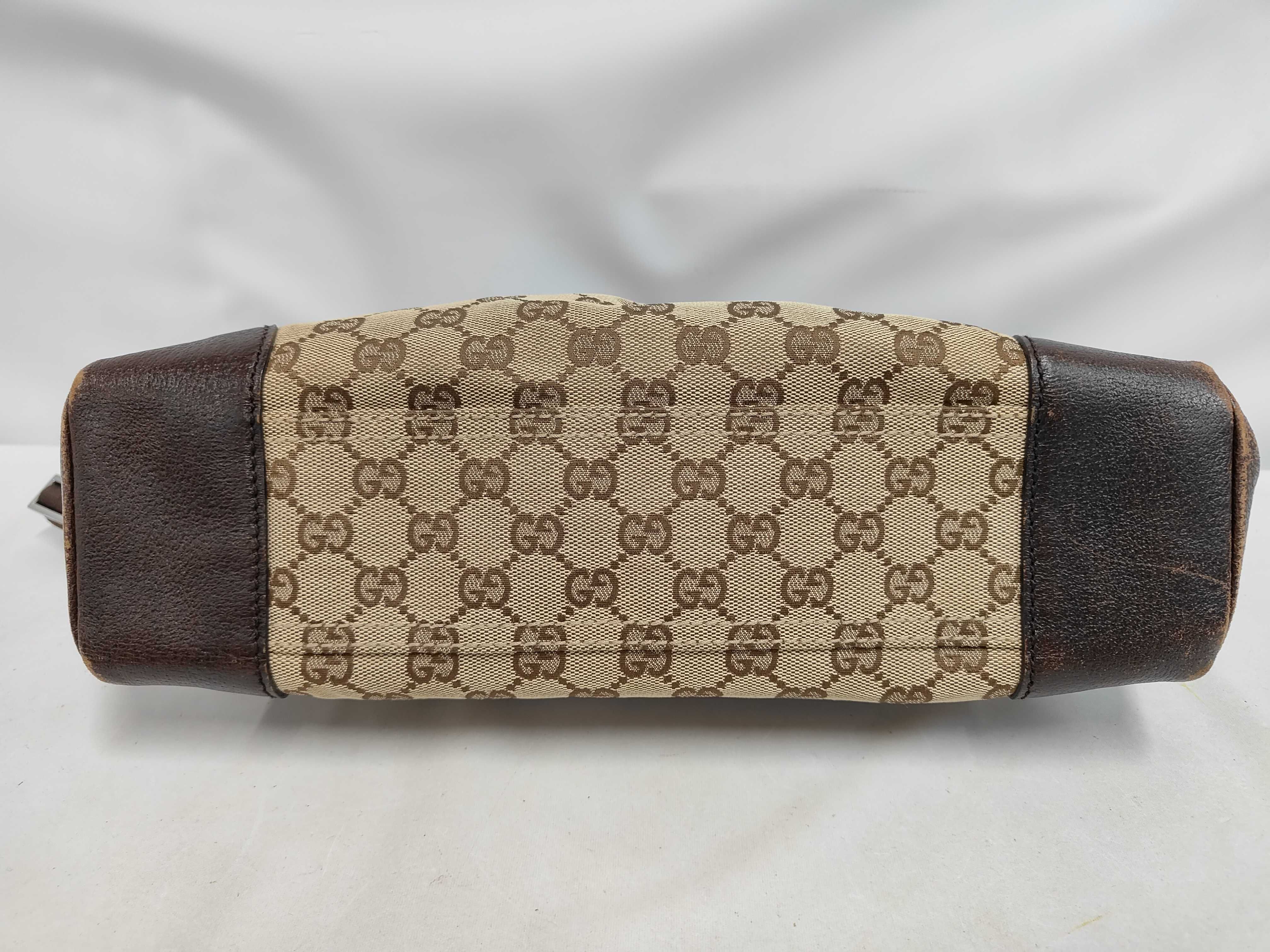 GG Canvas 110054 Shoulder Bag — view 4