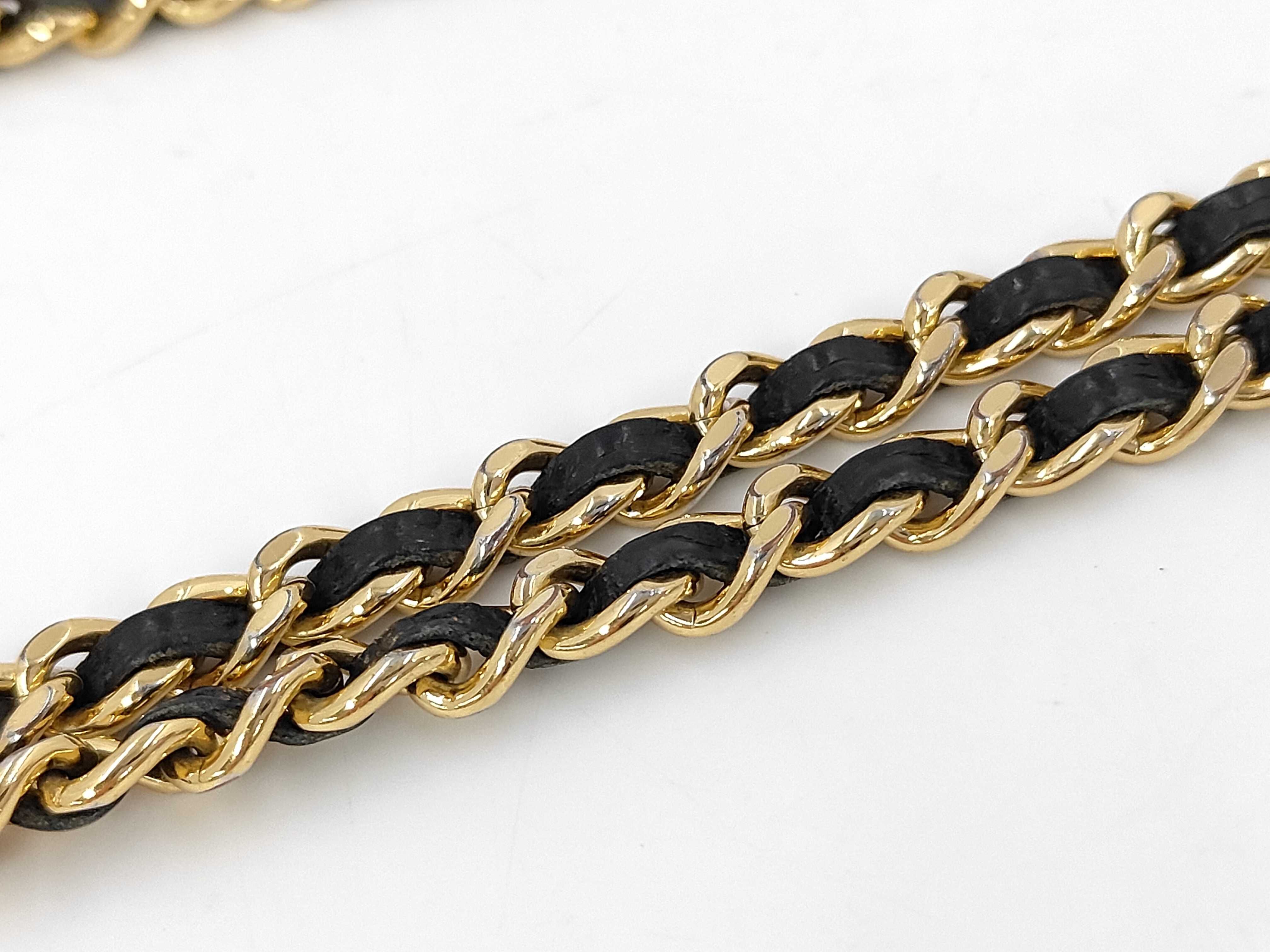 Caviar Skin Matelassé Chain Wallet Black Shoulder Bag — view 4
