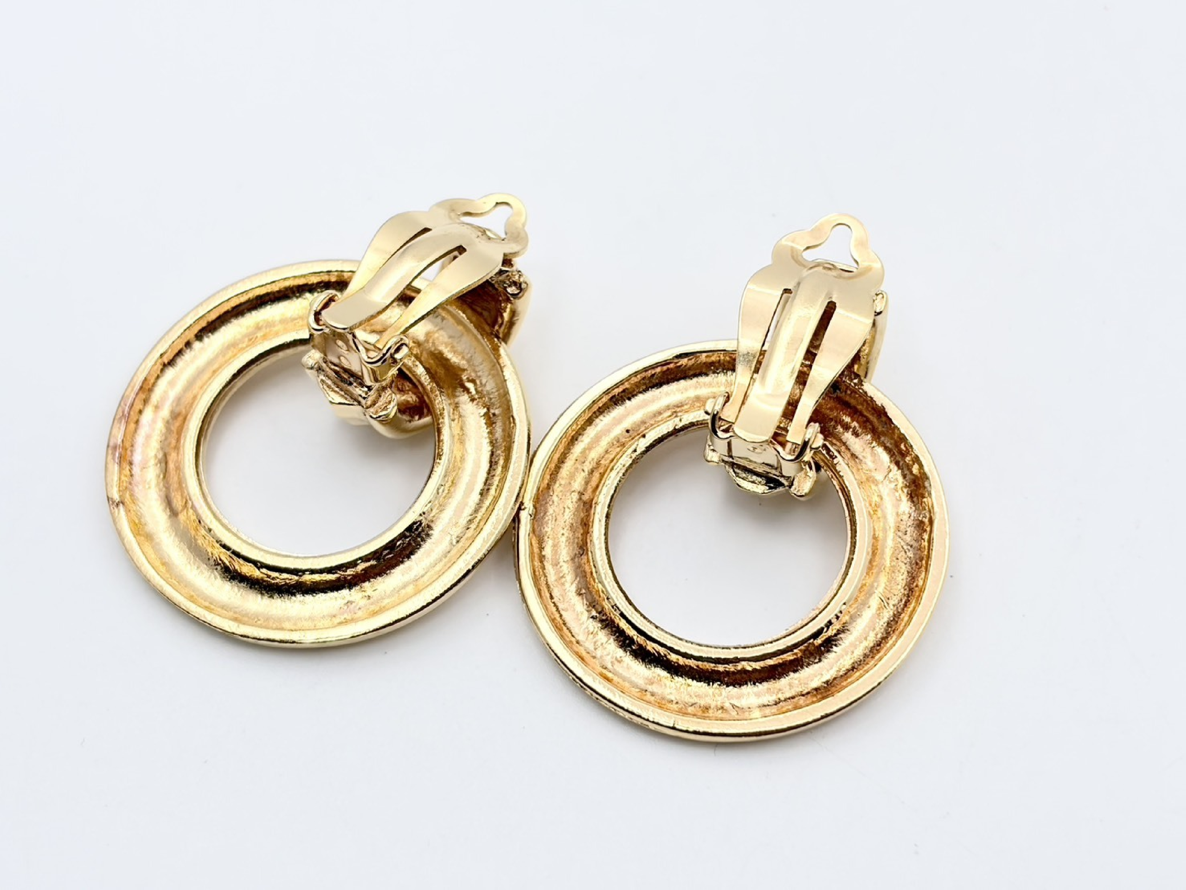 Round Circle Hoop Earrings (with comments) — view 3